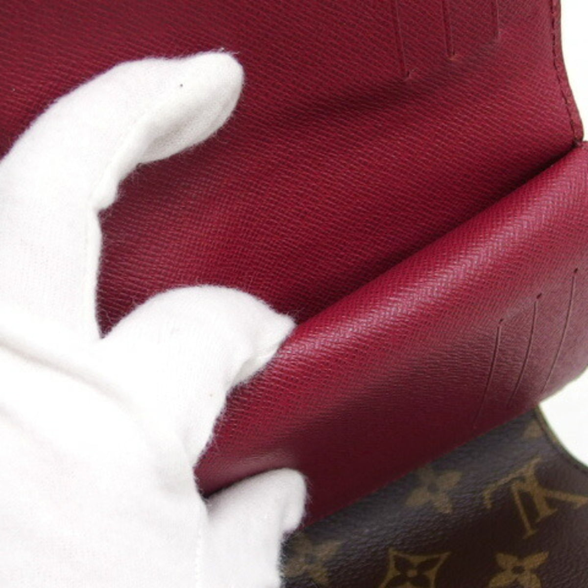Louis Vuitton Monogram Fuchsia Pink Monogram Monogram Wallet (Tri-Fold) (Pre-Owned)