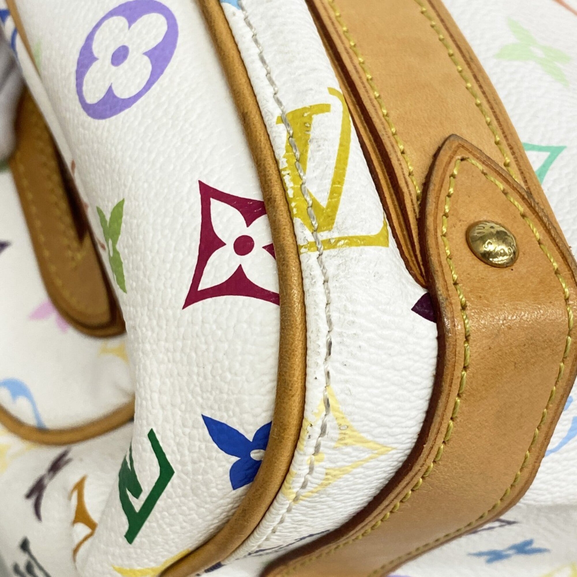 Louis Vuitton Blanc Handbag (Pre-Owned)