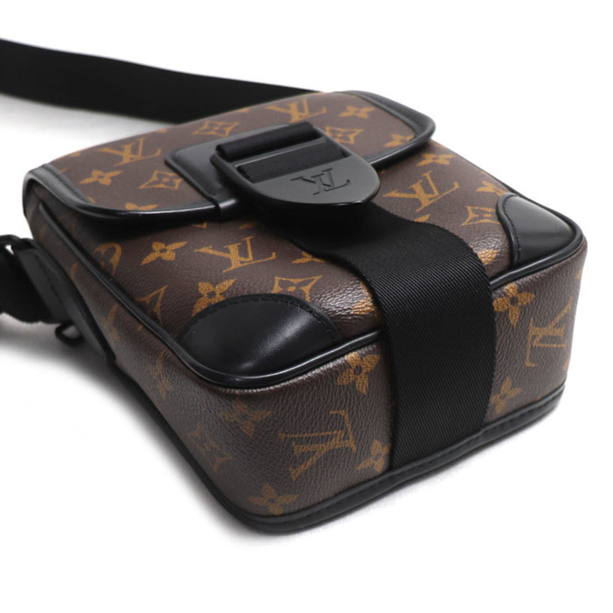 Louis Vuitton Brown Monogram Shoulder Bag (Pre-Owned)