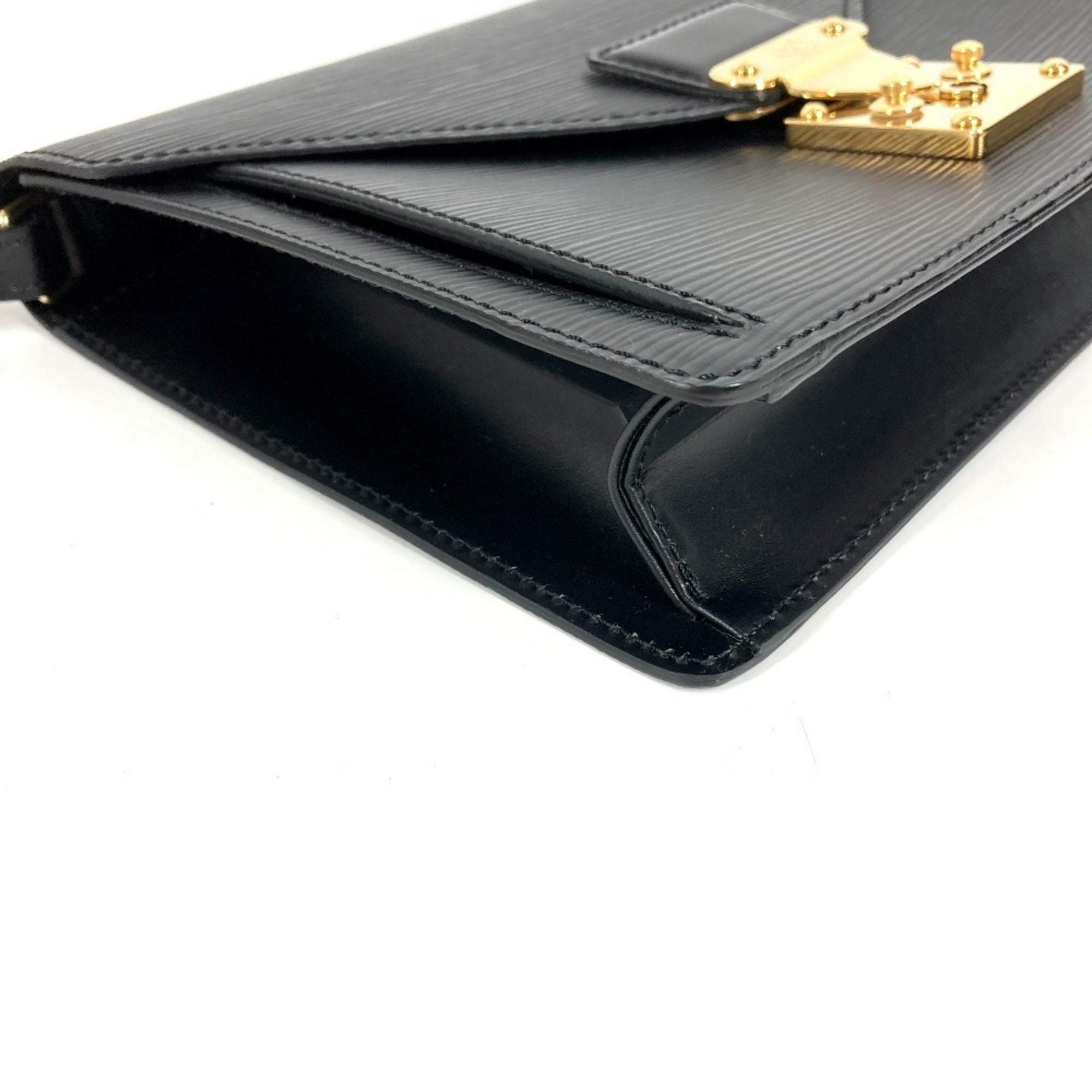 Louis Vuitton Black Noir Epi Leather Clutch Bag Pochette (Pre-Owned)