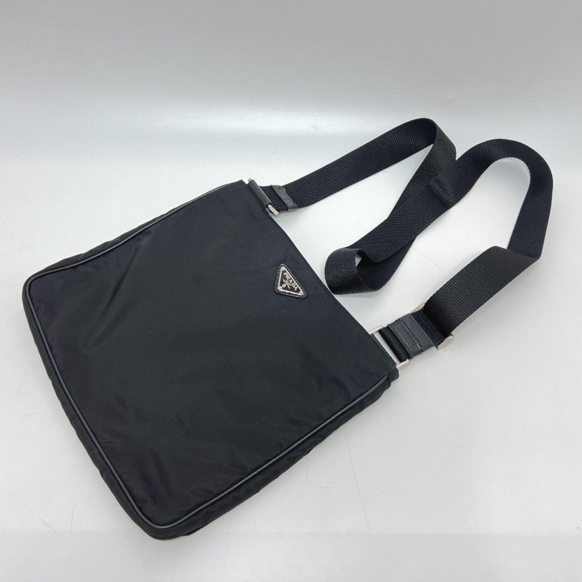 Prada Black Nero Nylon Shoulder Bag (Pre-Owned)
