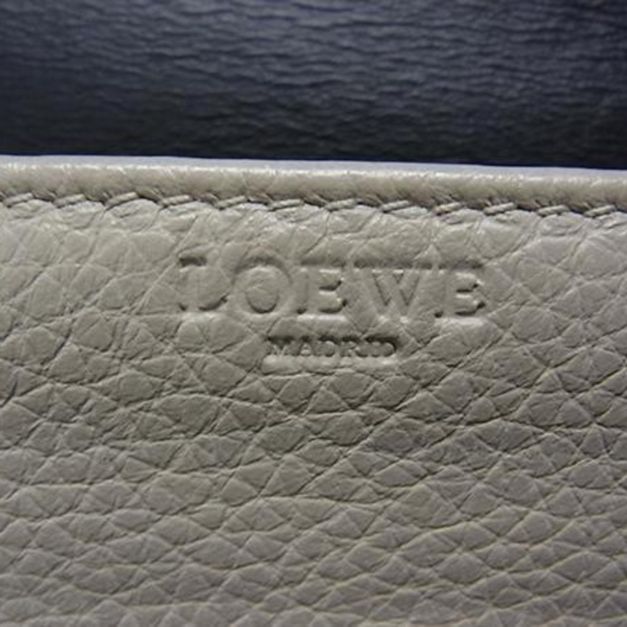 Loewe Beige Leather Long Wallet (Bi-Fold) (Pre-Owned)