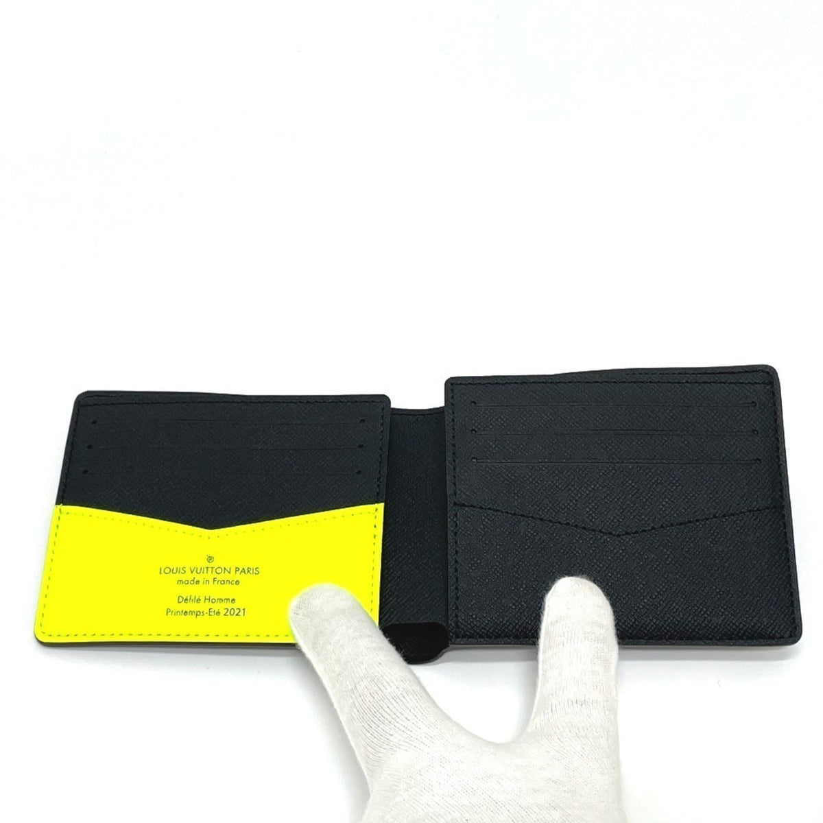 Louis Vuitton Brown Monogram Monogram Wallet (Bi-Fold) (Pre-Owned)