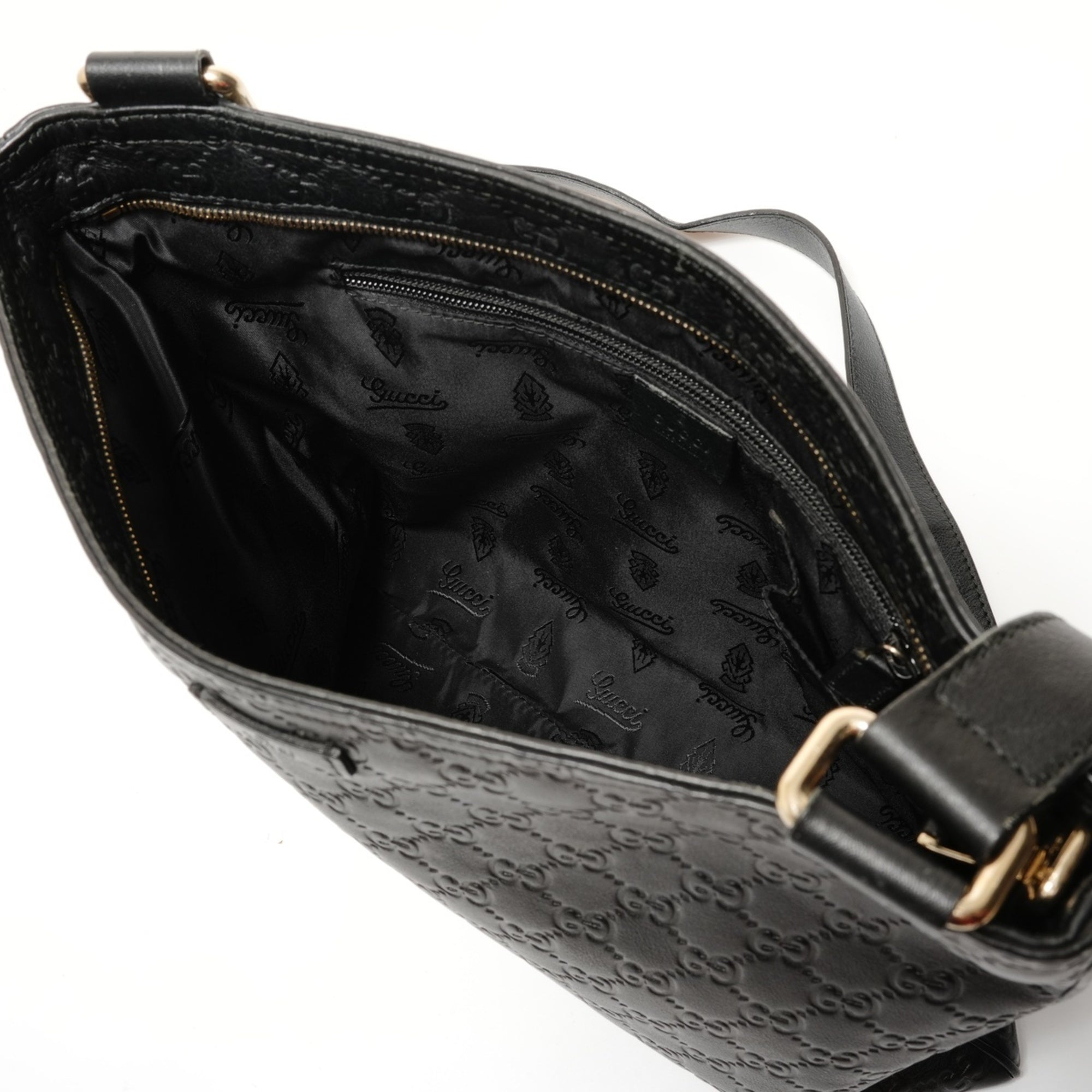 Gucci Black Shoulder Bag (Pre-Owned)