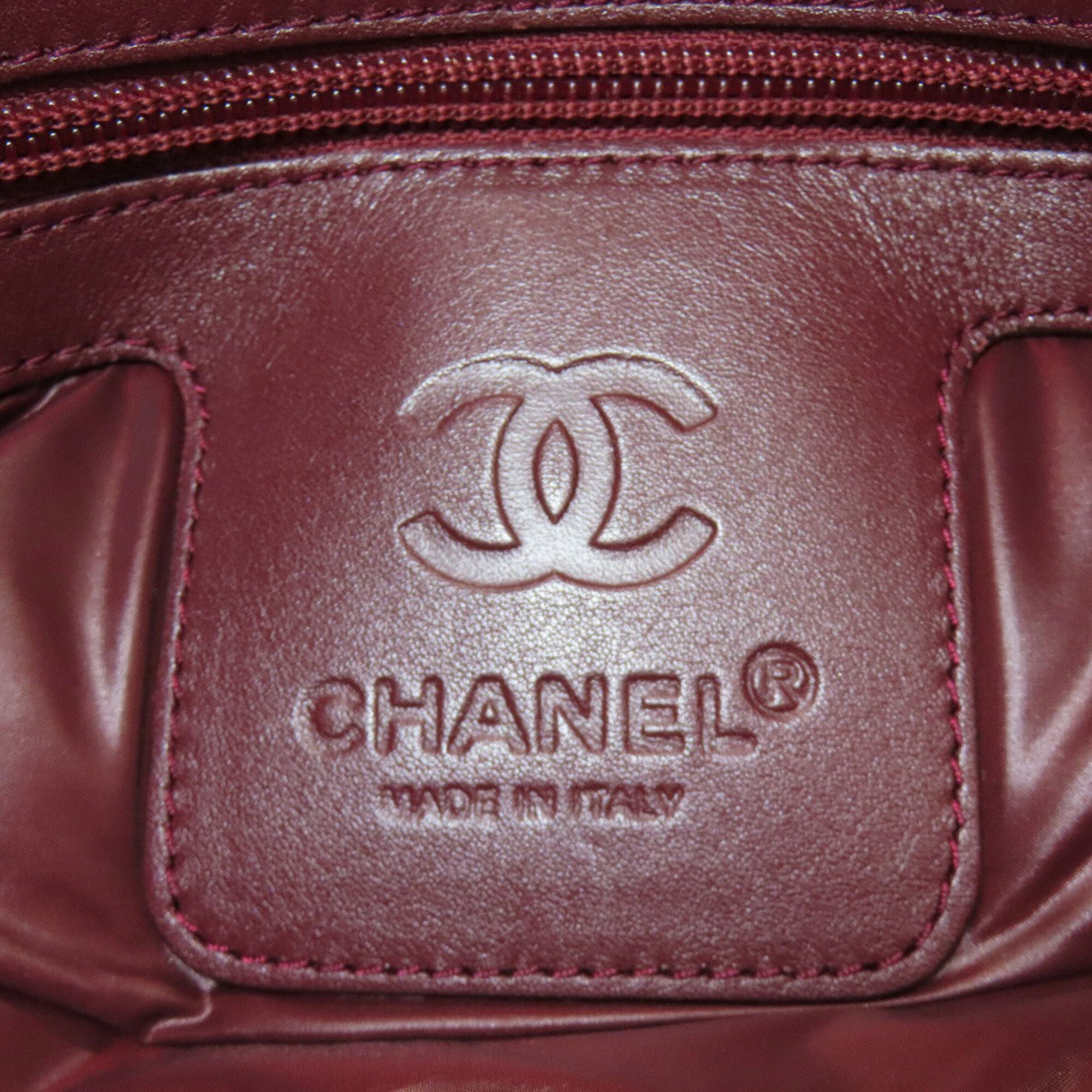 Chanel Black Nylon Handbag (Pre-Owned)