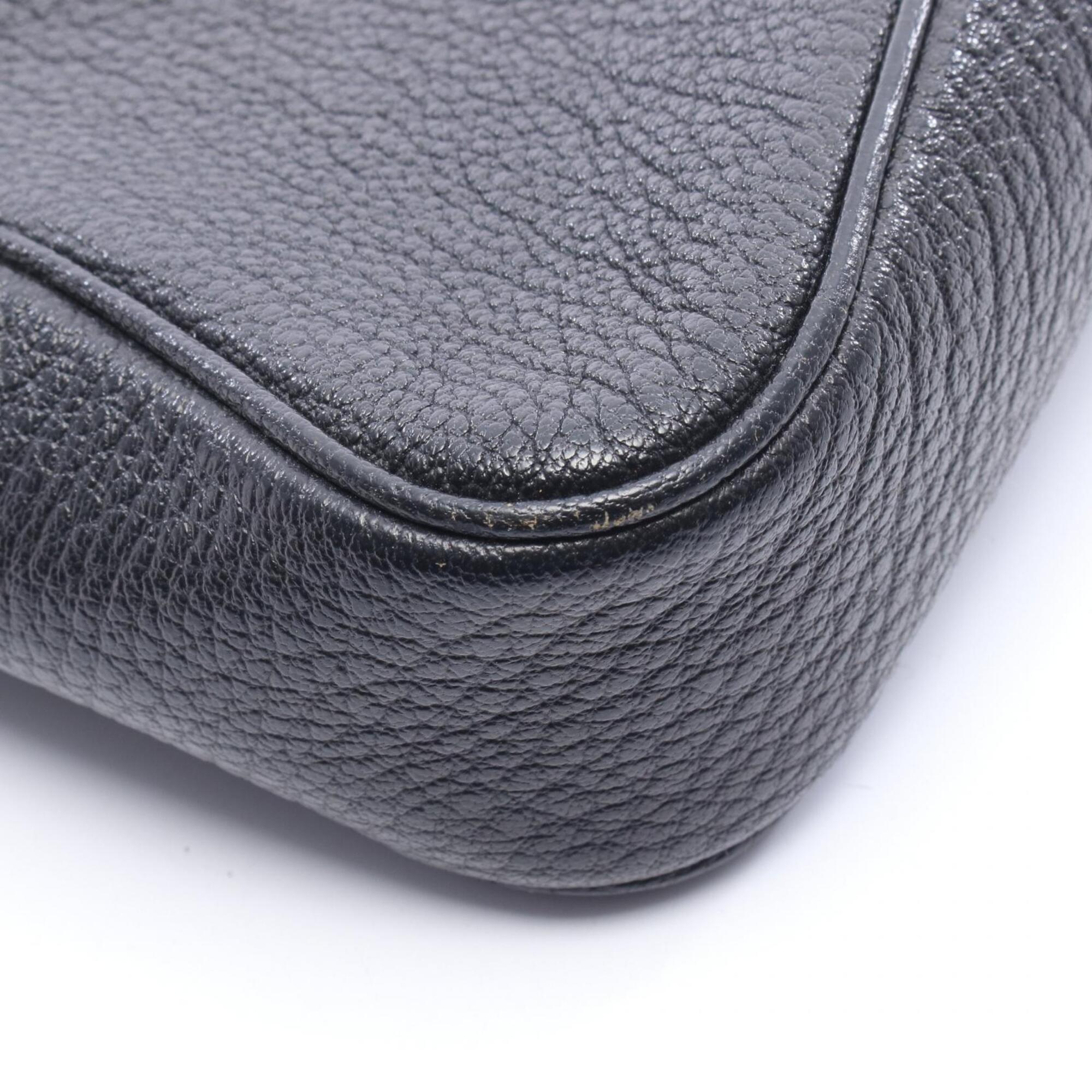 Salvatore Ferragamo Black Leather Handbag Shoulder Bag (Pre-Owned)
