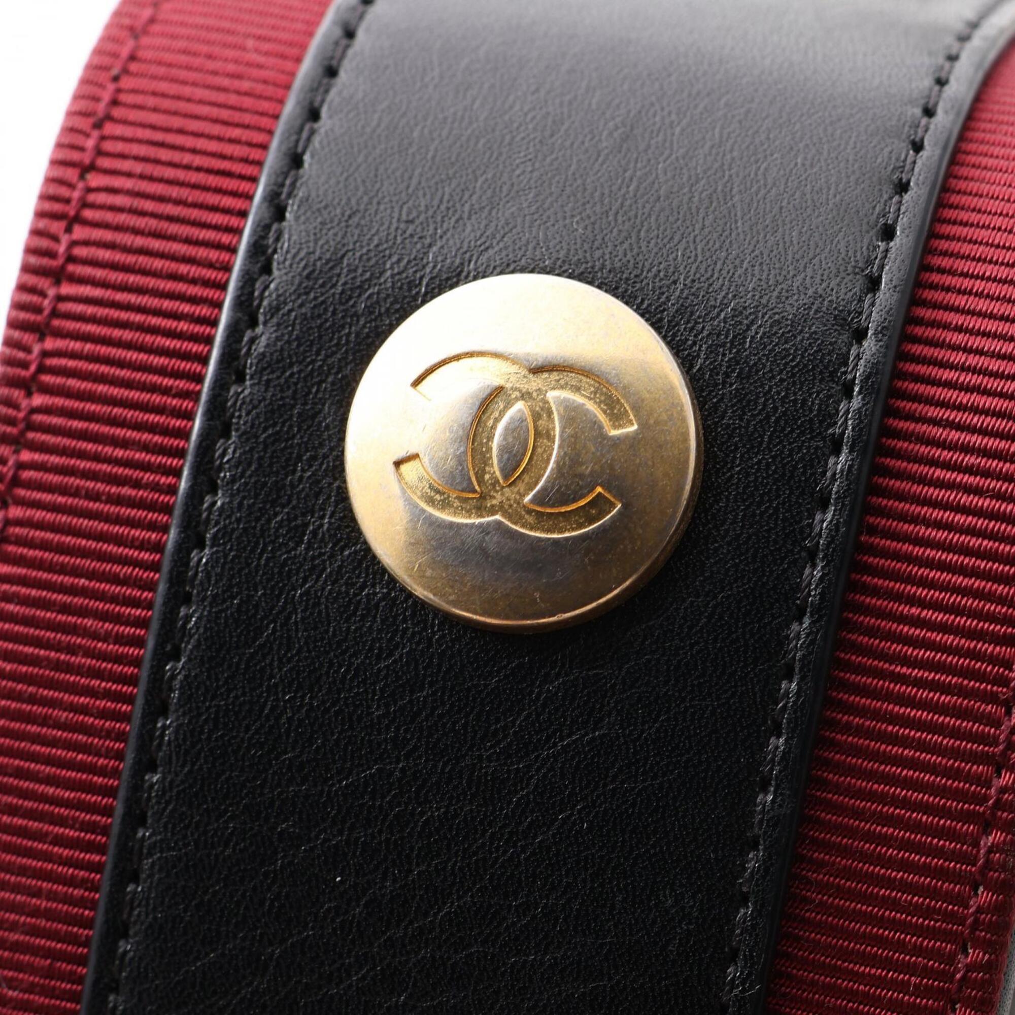 Chanel Black Bordeaux Leather Canvas Handbag Shoulder Bag (Pre-Owned)