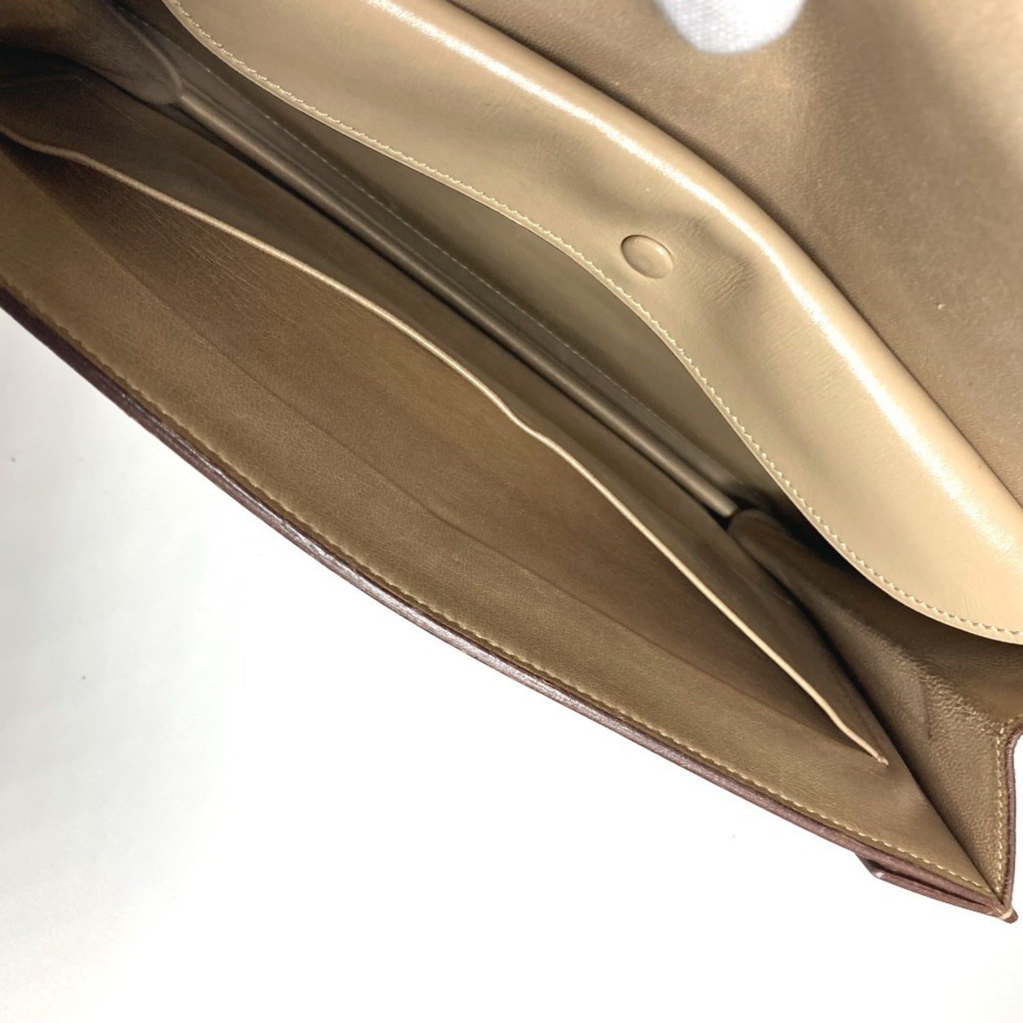 Hermes Beige Leather Clutch Bag (Pre-Owned)