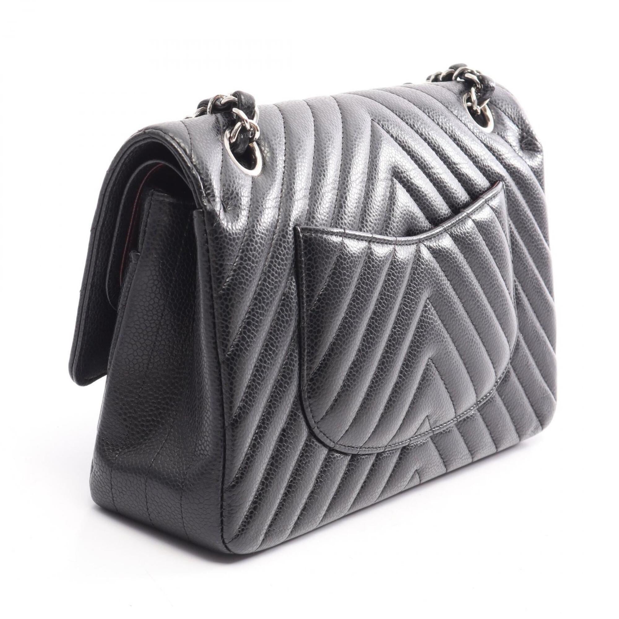 Chanel Black Grained Calfskin Handbag Shoulder Bag (Pre-Owned)