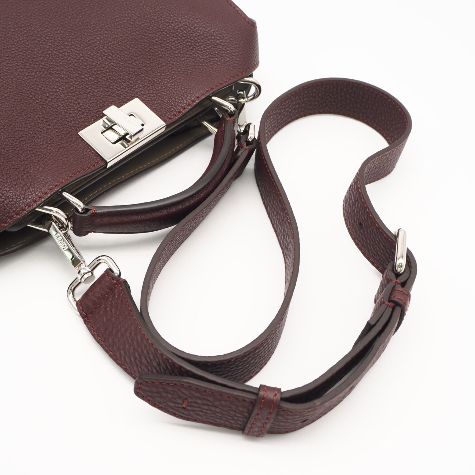Fendi Peekaboo Bordeaux Leather Handbag (Pre-Owned)
