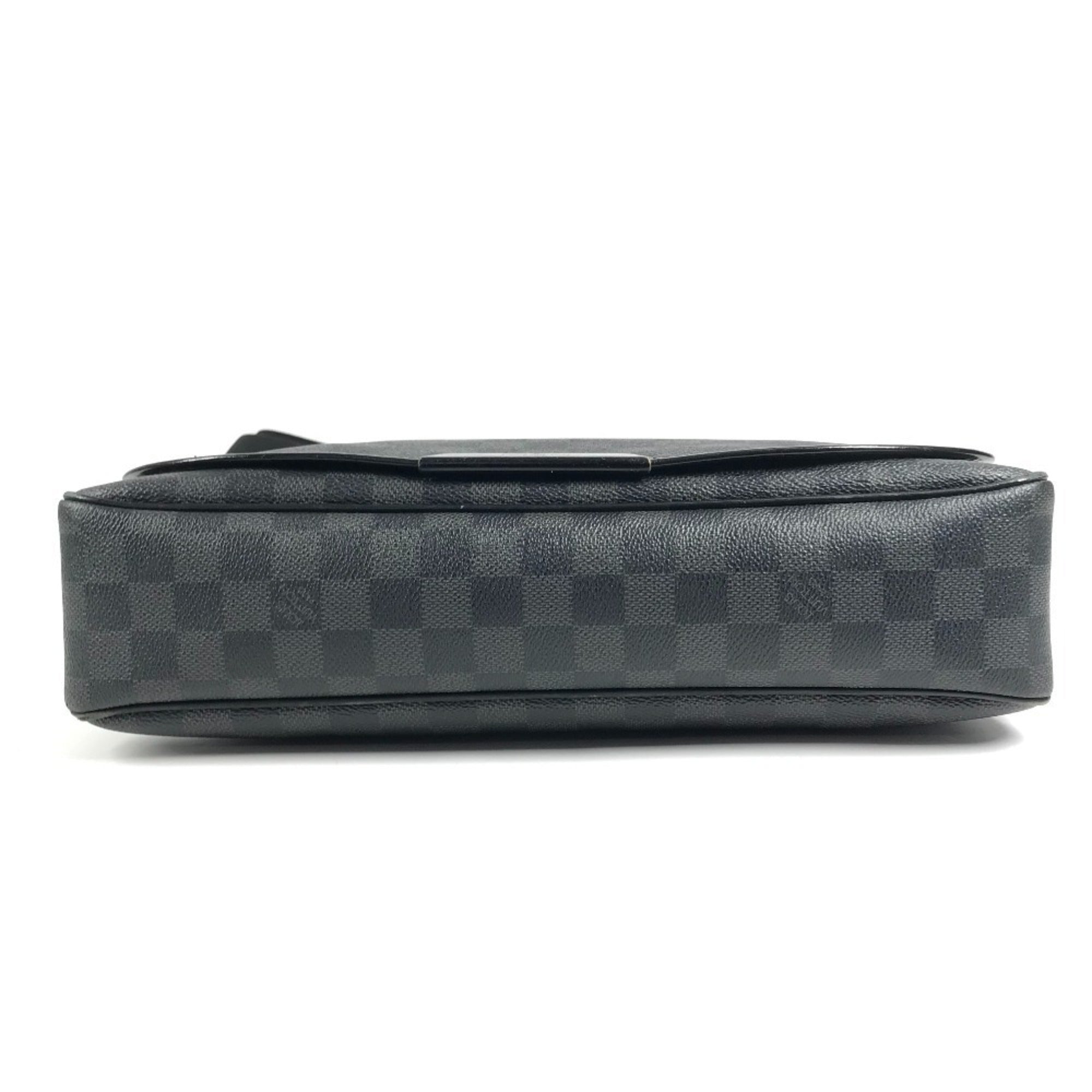 Louis Vuitton Black Damier Graphite Messenger Bag Shoulder Bag (Pre-Owned)