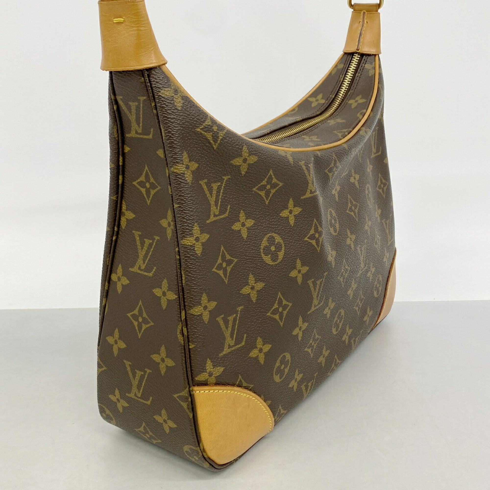 Louis Vuitton Brown Shoulder Bag (Pre-Owned)