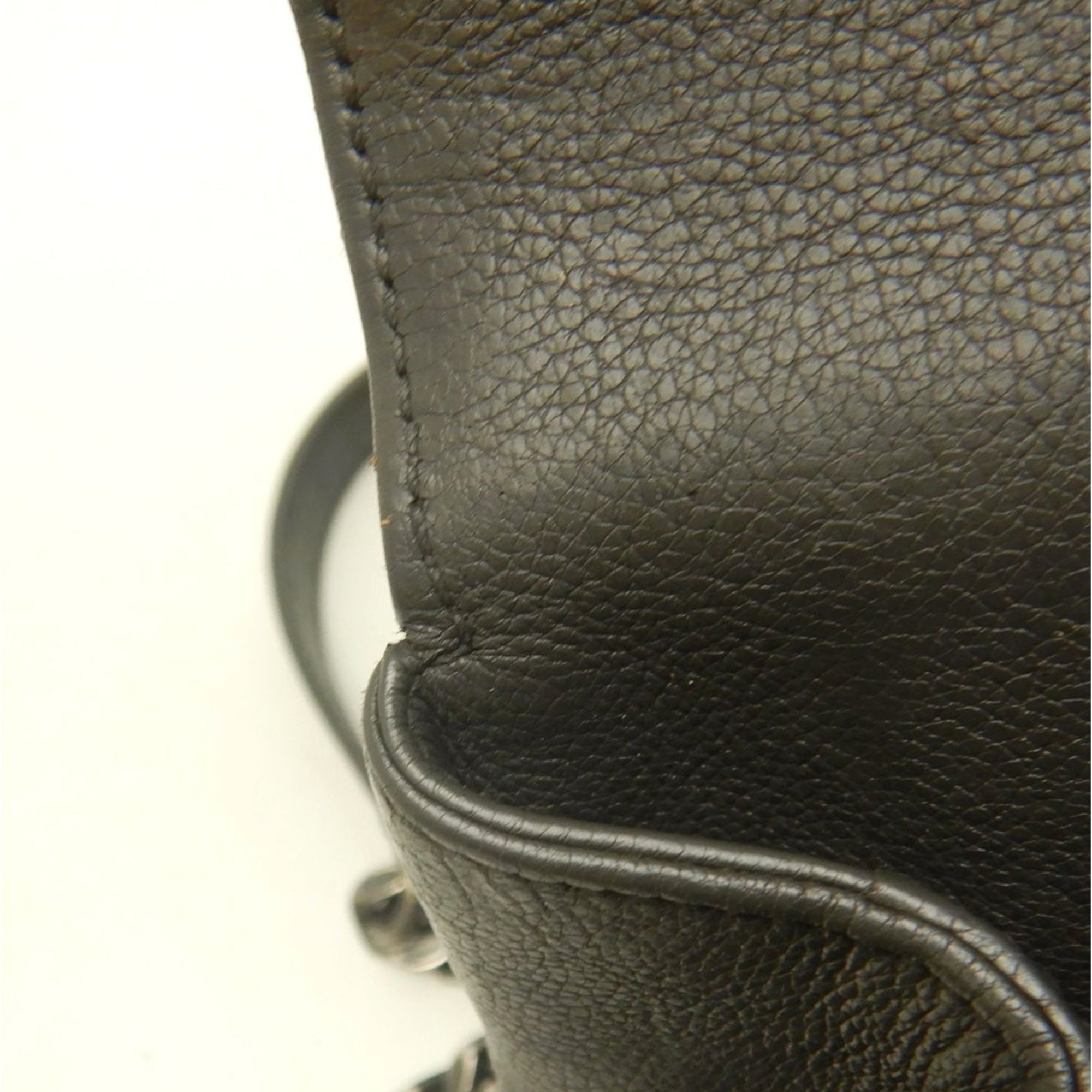 Yves Saint Laurent Gray Leather Handbag School Bag (Pre-Owned)