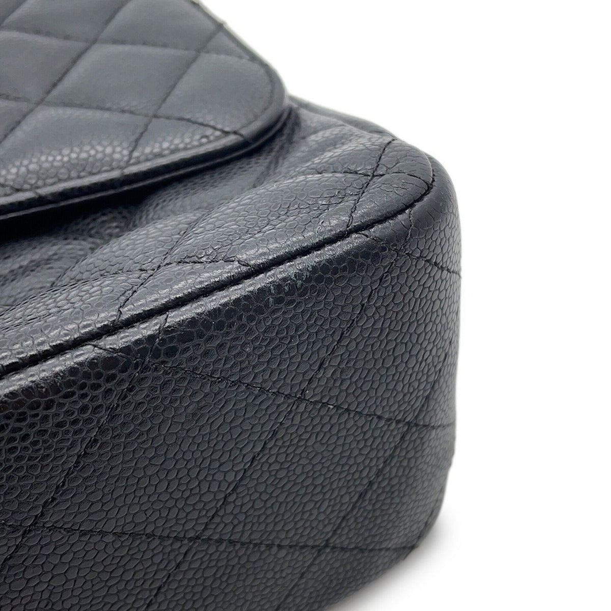 Chanel Matelasse Black Grained Calfskin Handbag Shoulder Bag (Pre-Owned)