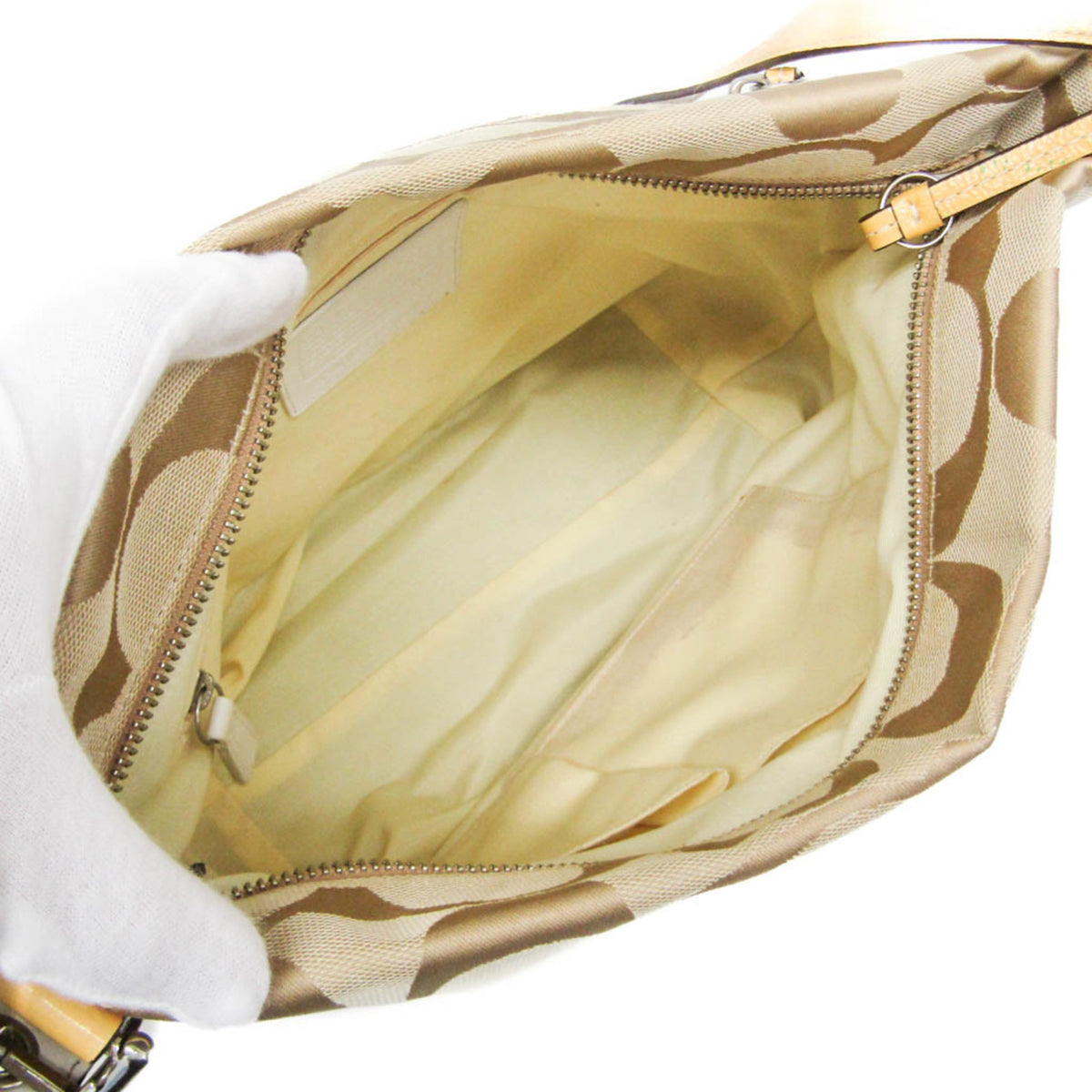 Coach Signature Light Beige Canvas Leather Shoulder Bag (Pre-Owned)