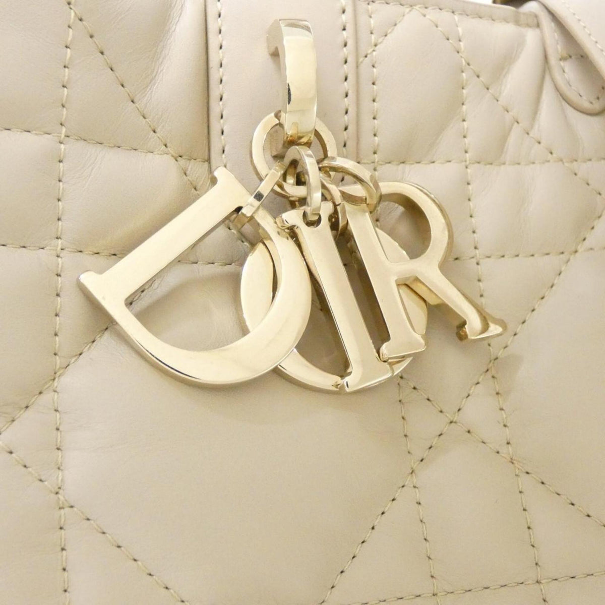 Christian Dior Beige Leather Handbag (Pre-Owned)