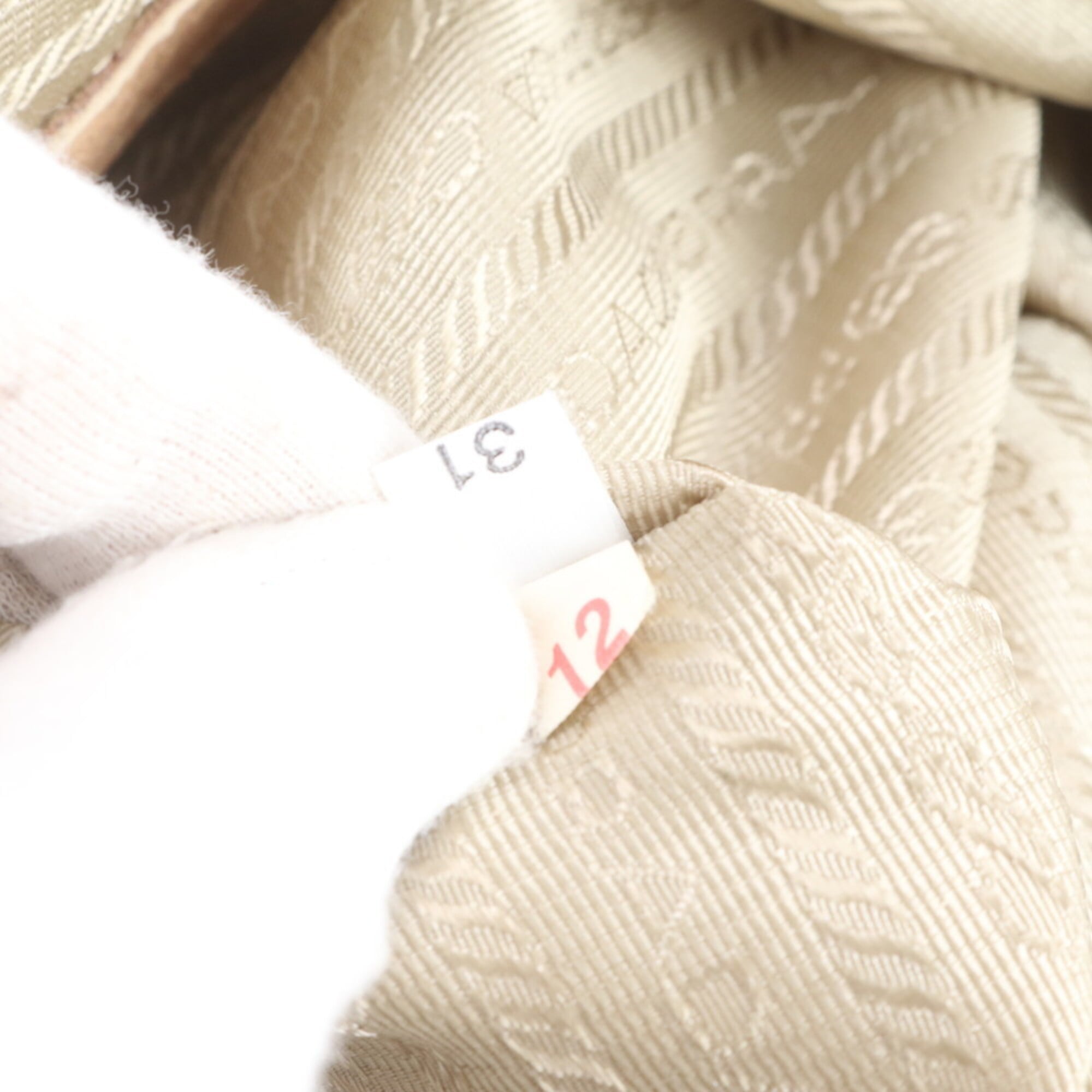 Prada Beige Leather Handbag Tote Bag (Pre-Owned)