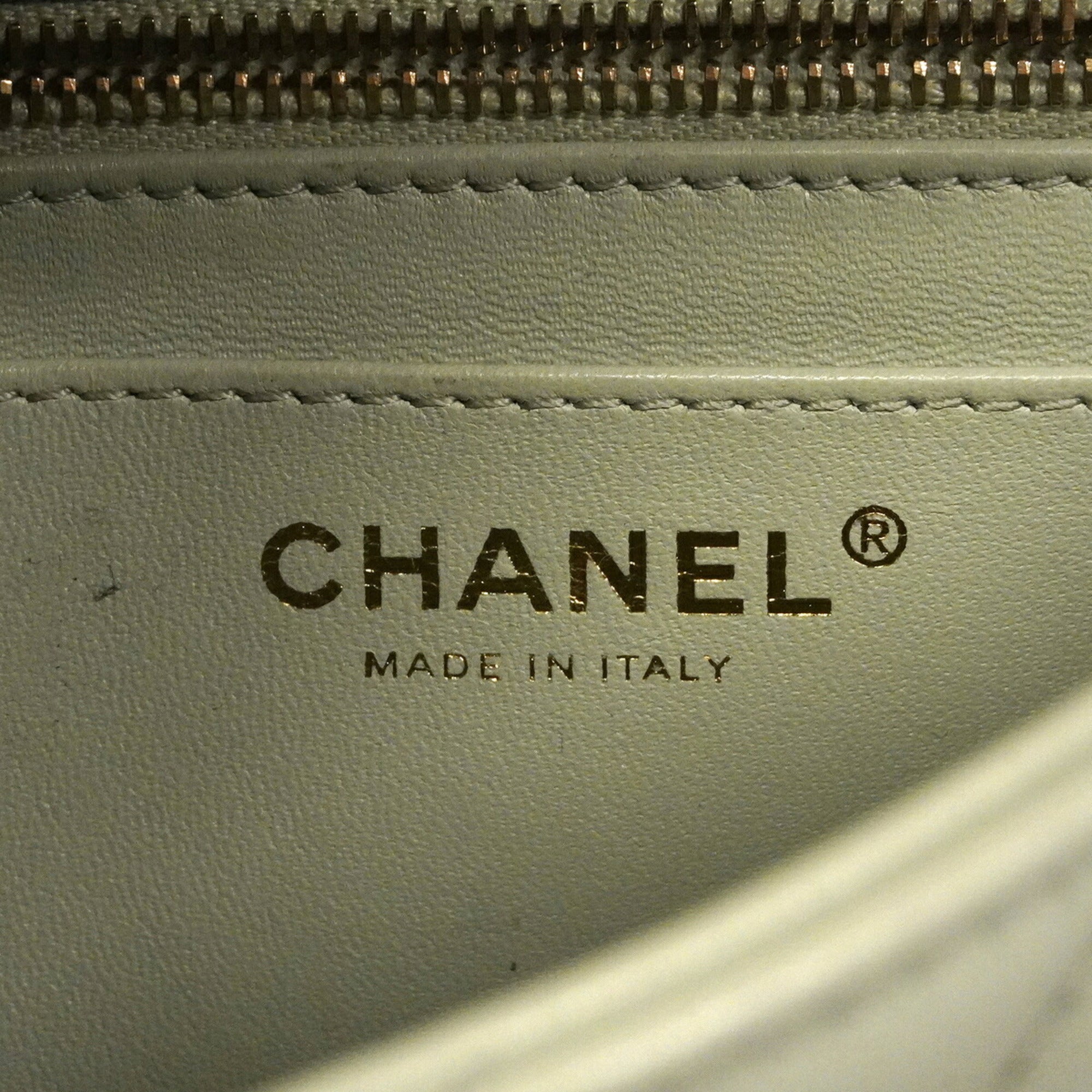Chanel Green Leather Shoulder Bag (Pre-Owned)