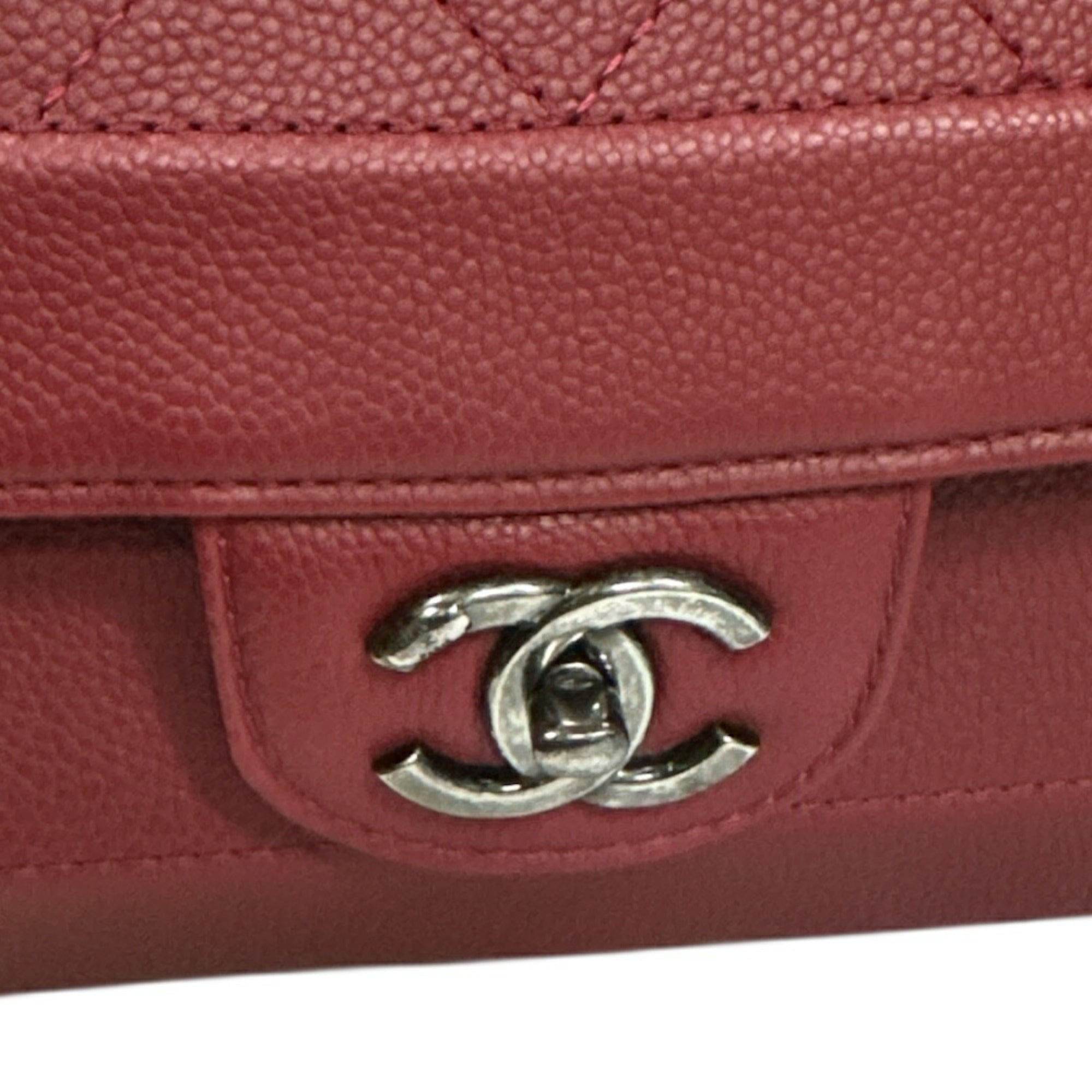 Chanel Matelasse Red Color Leather Shoulder Bag (Pre-Owned)