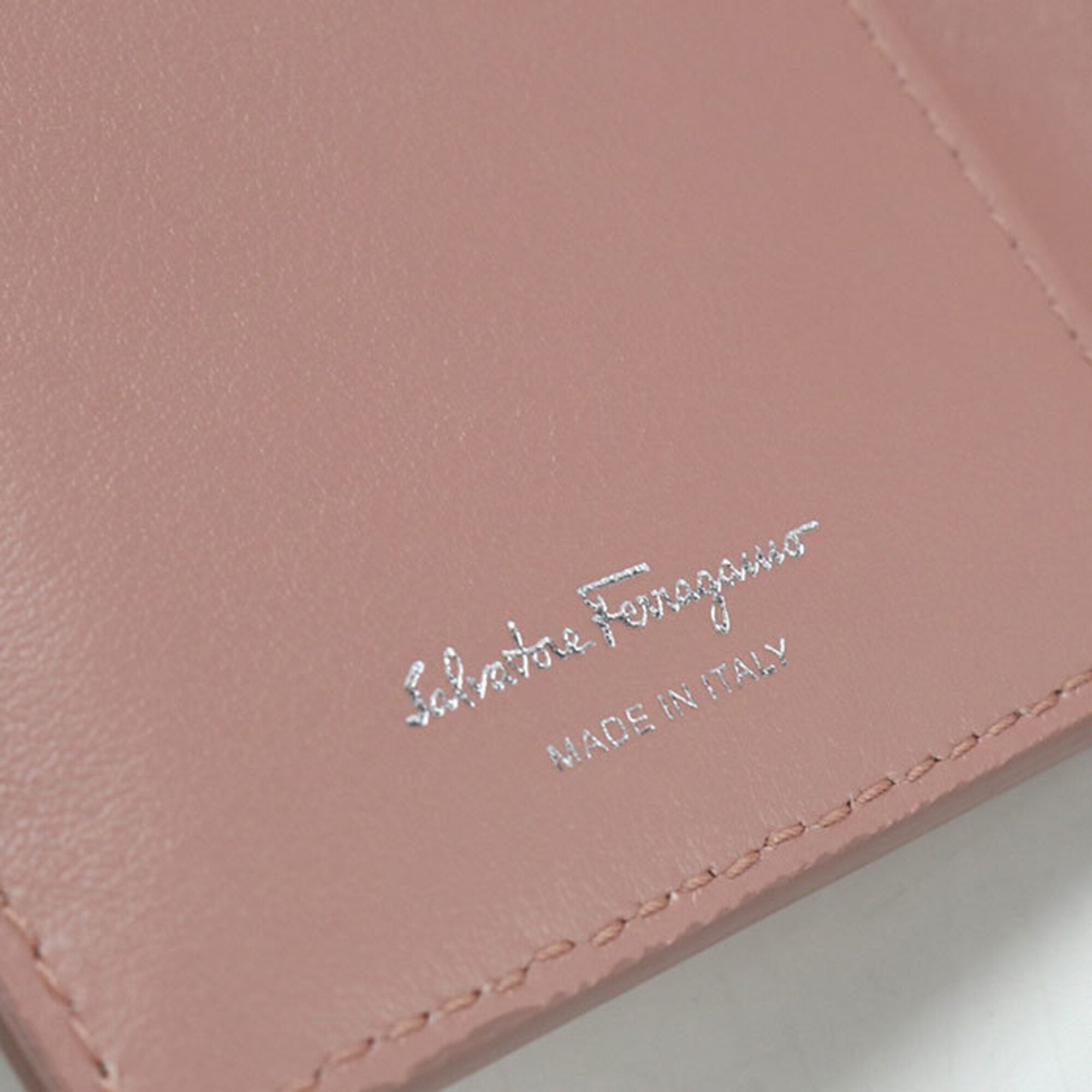 Salvatore Ferragamo Pink Leather Wallet (Bi-Fold) (Pre-Owned)
