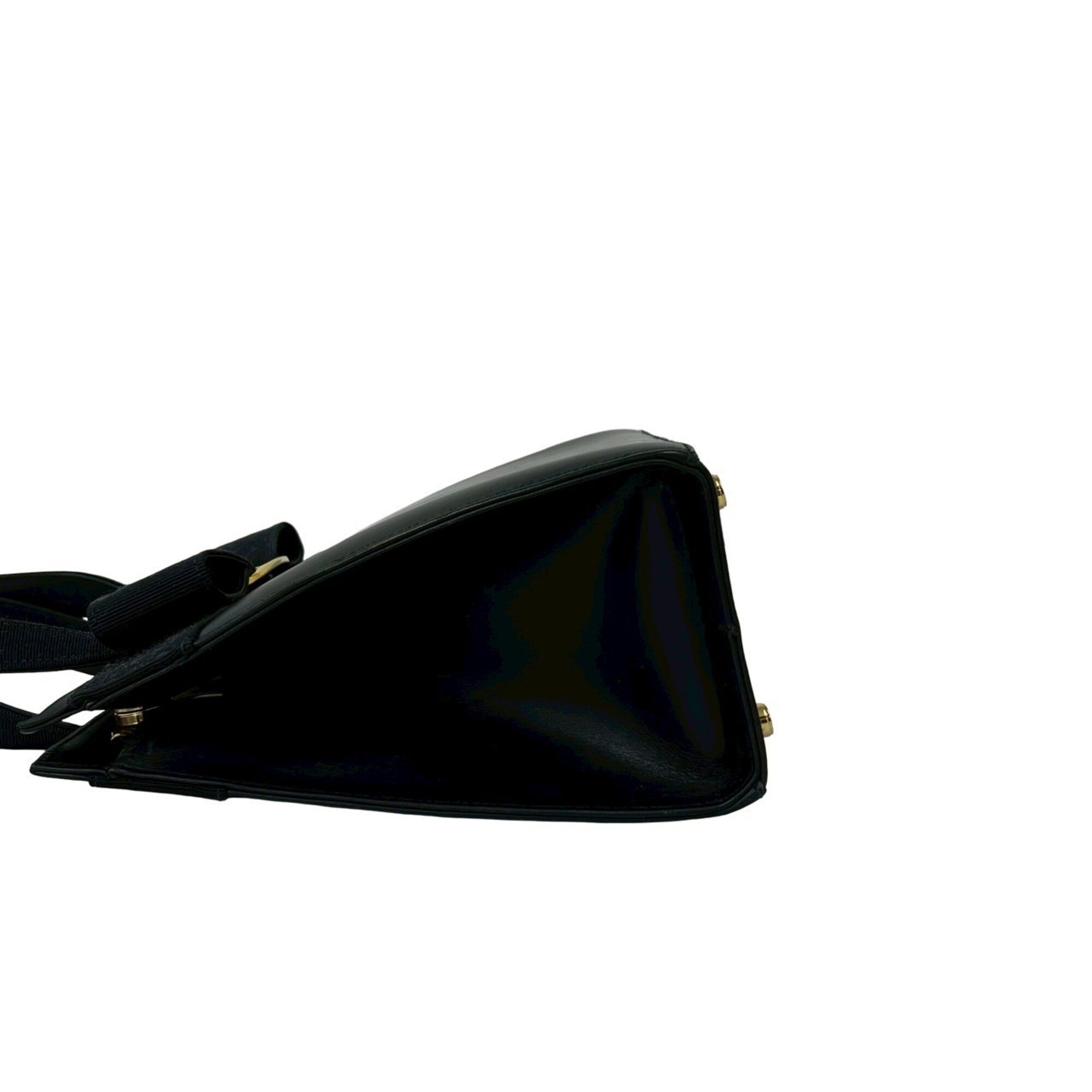 Salvatore Ferragamo Black Leather Handbag Shoulder Bag (Pre-Owned)