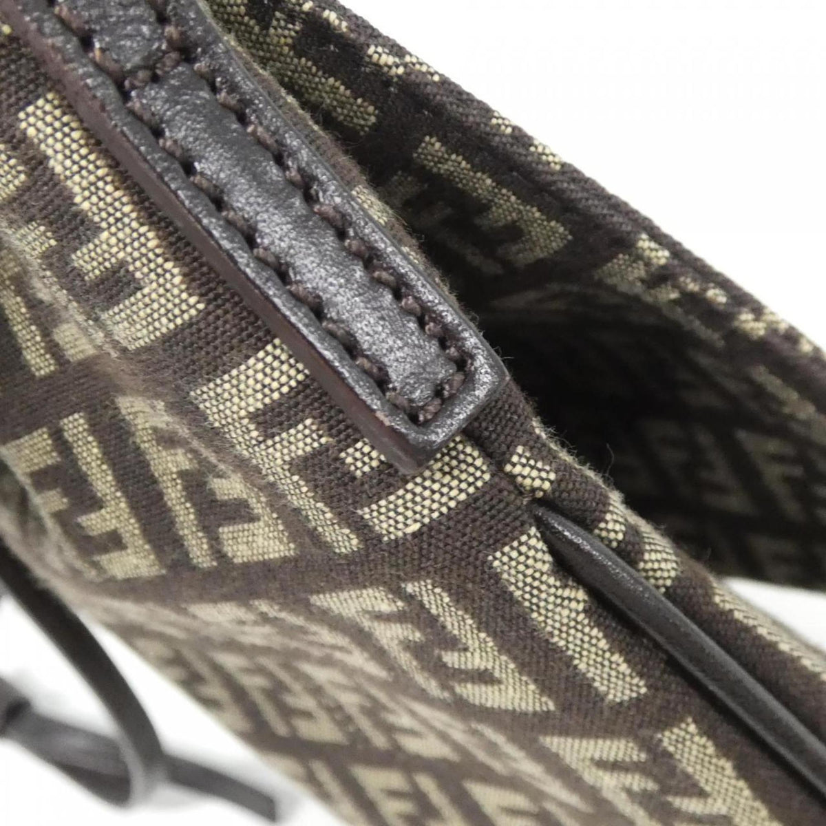 Fendi Beige Brown Canvas Shoulder Bag (Pre-Owned)