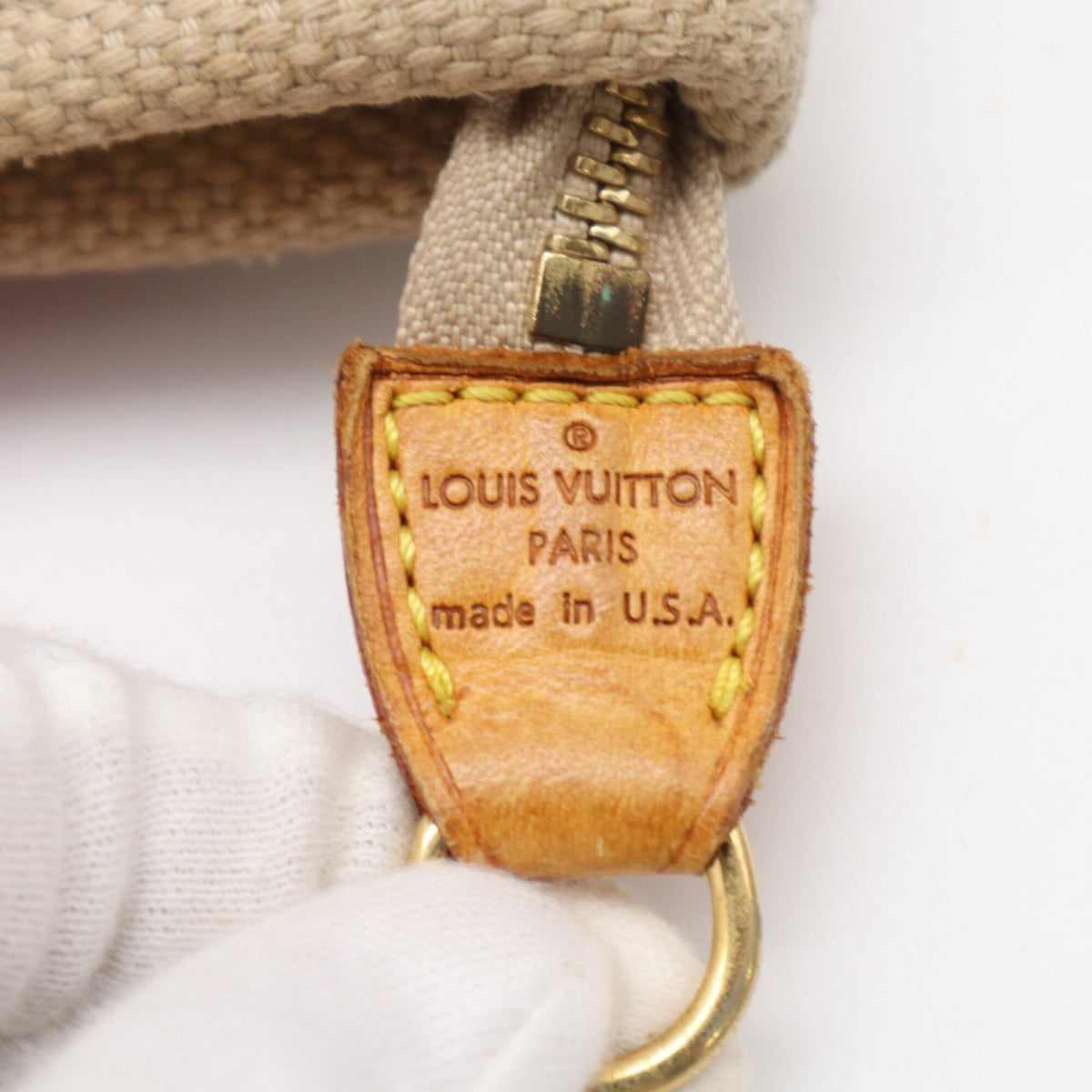 Louis Vuitton Beige Red Color Canvas Handbag (Pre-Owned)