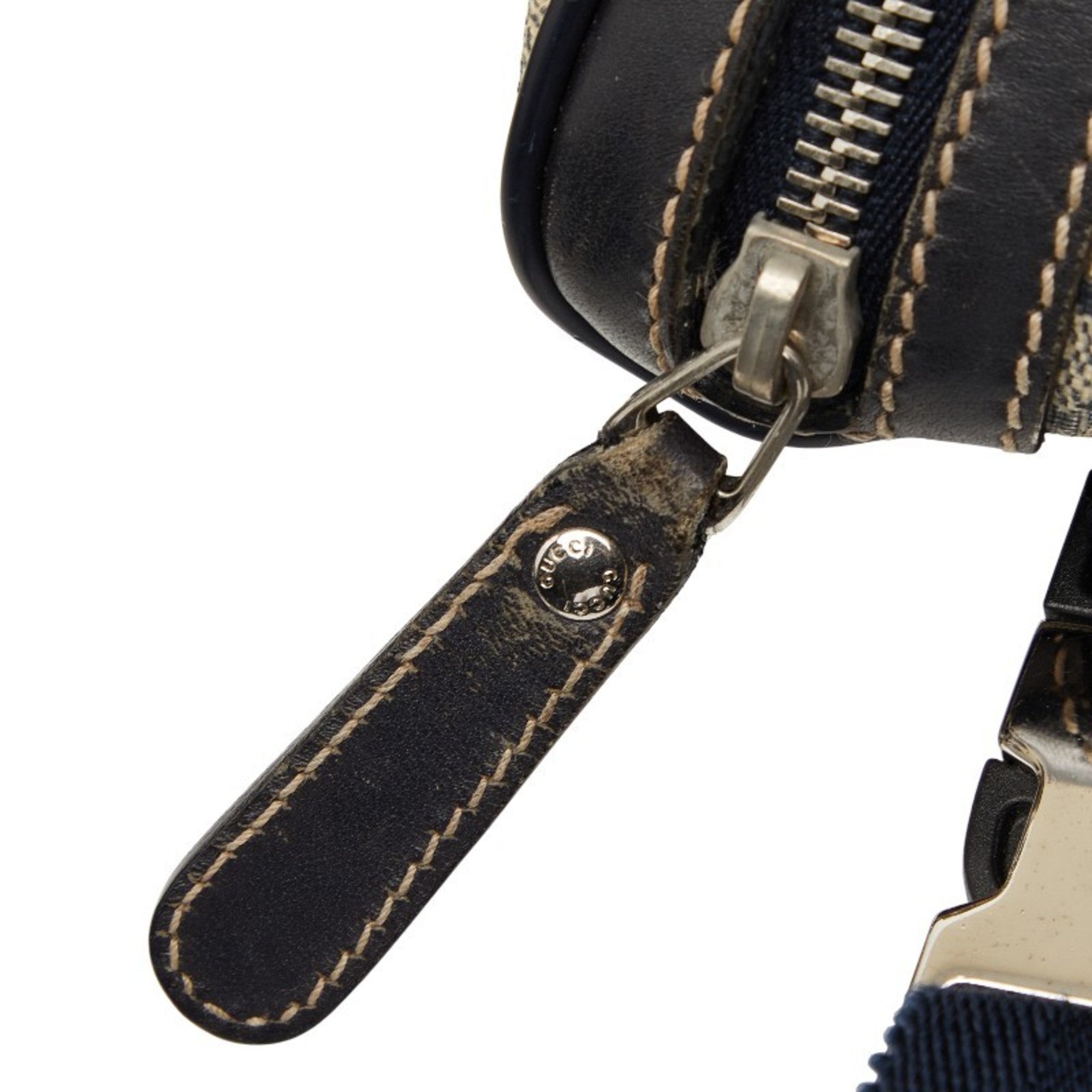 Gucci Beige Navy Pvc Leather Sling Bag (Pre-Owned)
