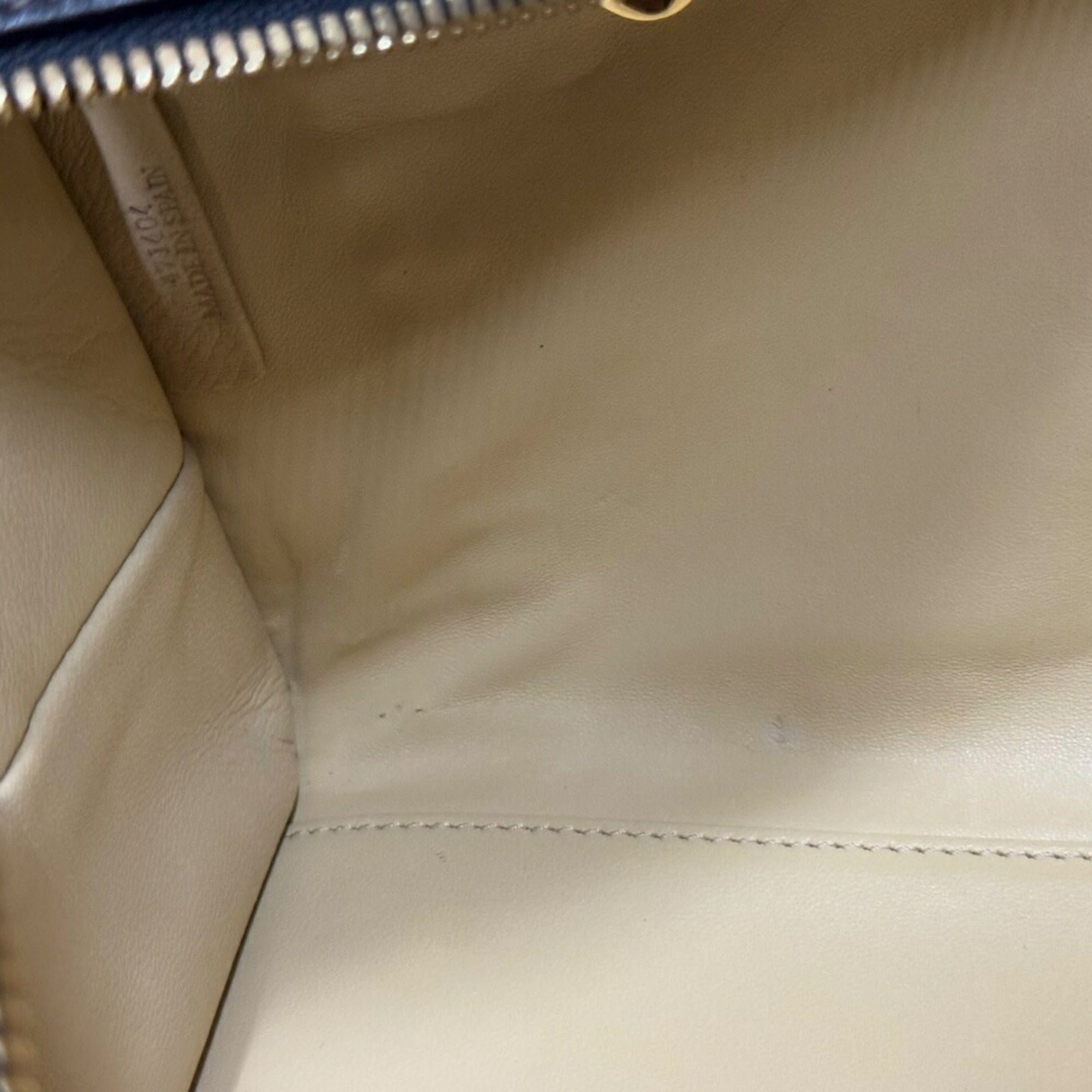 Loewe Beige Black Leather Handbag (Pre-Owned)