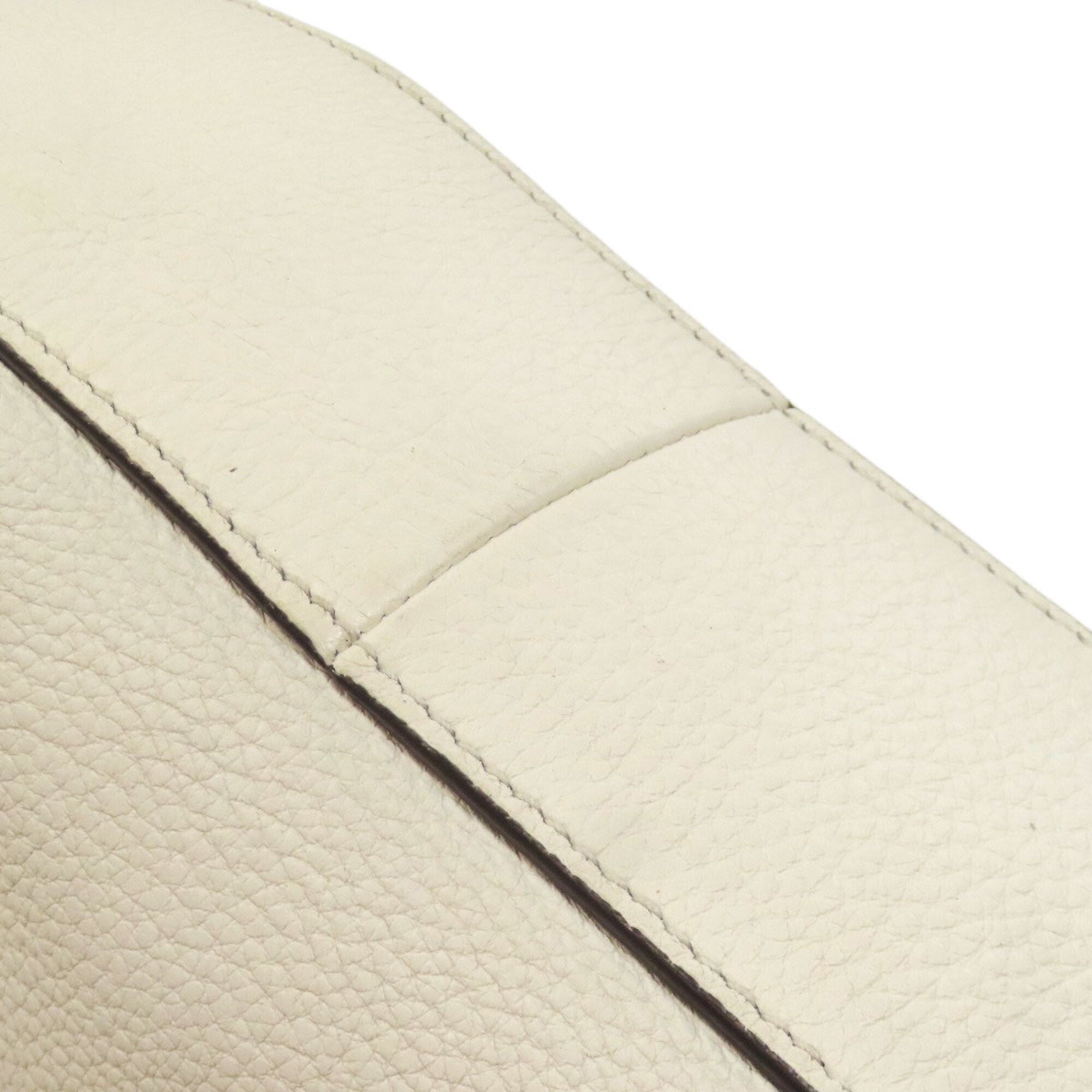 Prada White Leather Shoulder Bag (Pre-Owned)