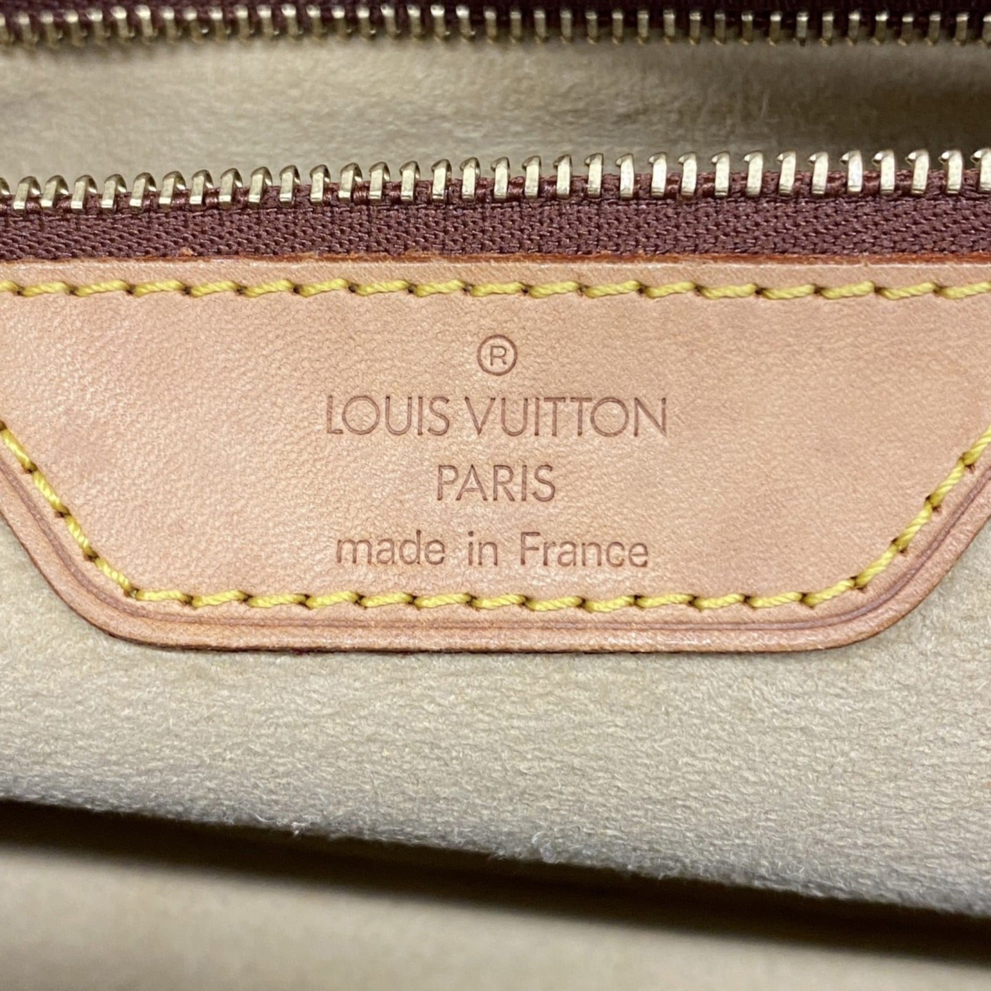 Louis Vuitton Brown Shoulder Bag (Pre-Owned)