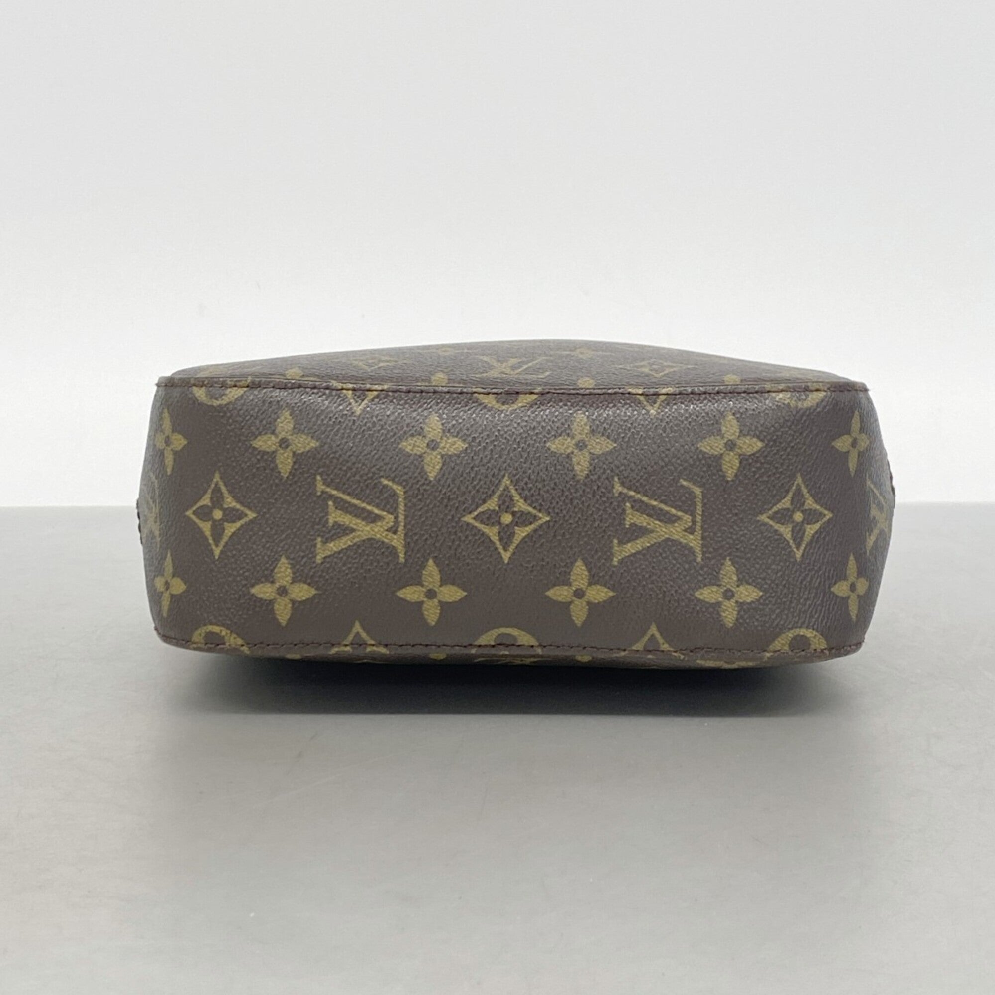 Louis Vuitton Brown Handbag (Pre-Owned)