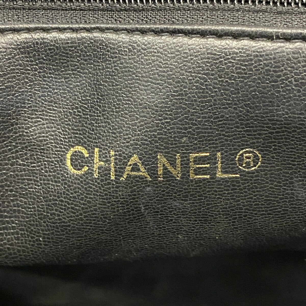 Chanel Black Leather Tote Bag (Pre-Owned)
