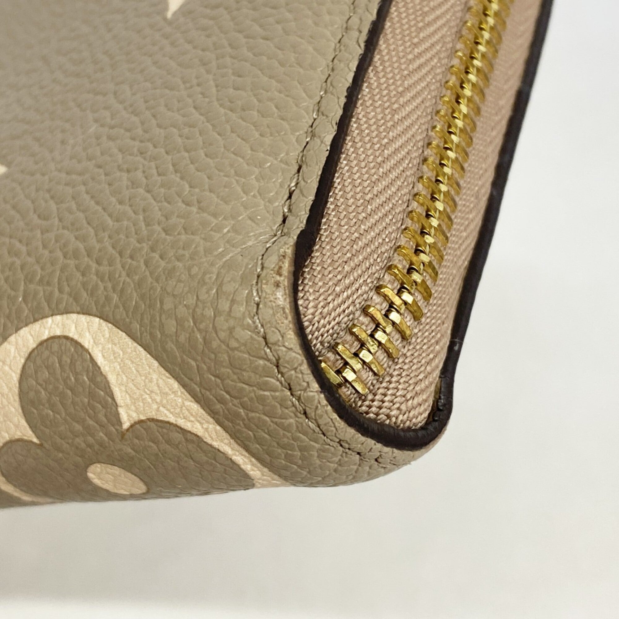Louis Vuitton Cream Tourterelle Long Wallet (Bi-Fold) (Pre-Owned)
