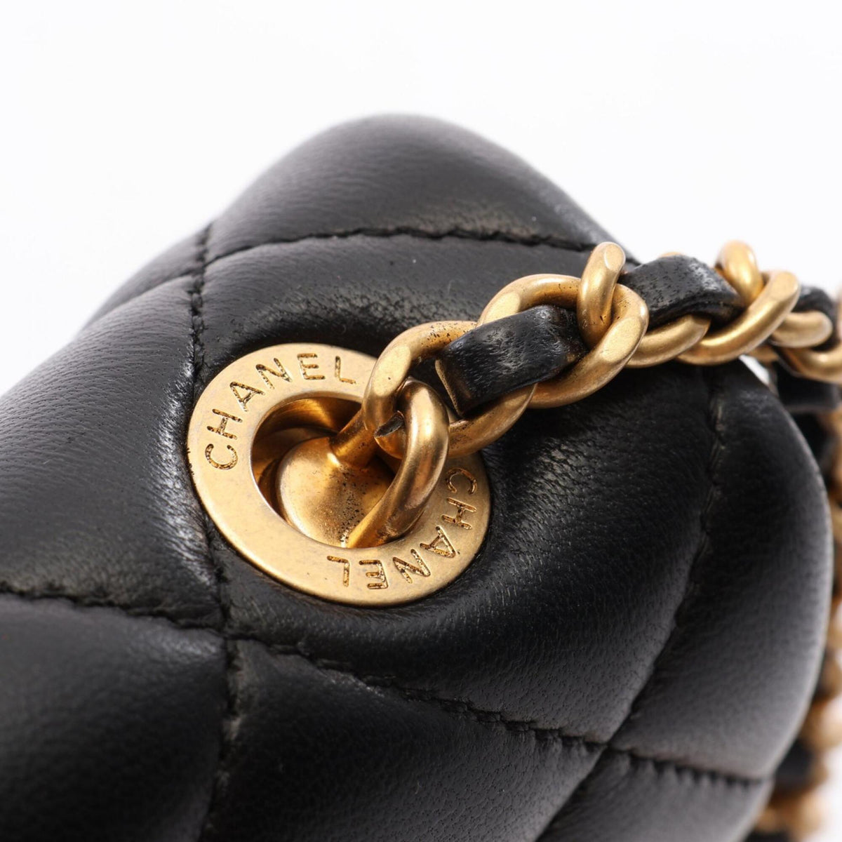 Chanel Black Leather Handbag Shoulder Bag (Pre-Owned)