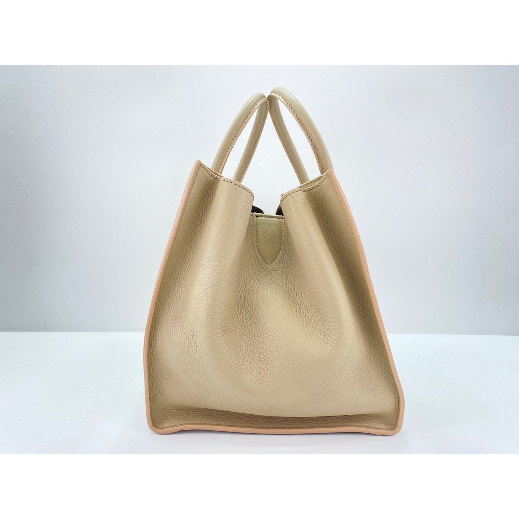 Celine Beige Handbag (Pre-Owned)