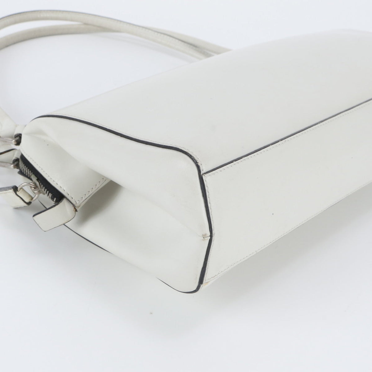 Prada White Leather Handbag Shoulder Bag Tote Bag (Pre-Owned)