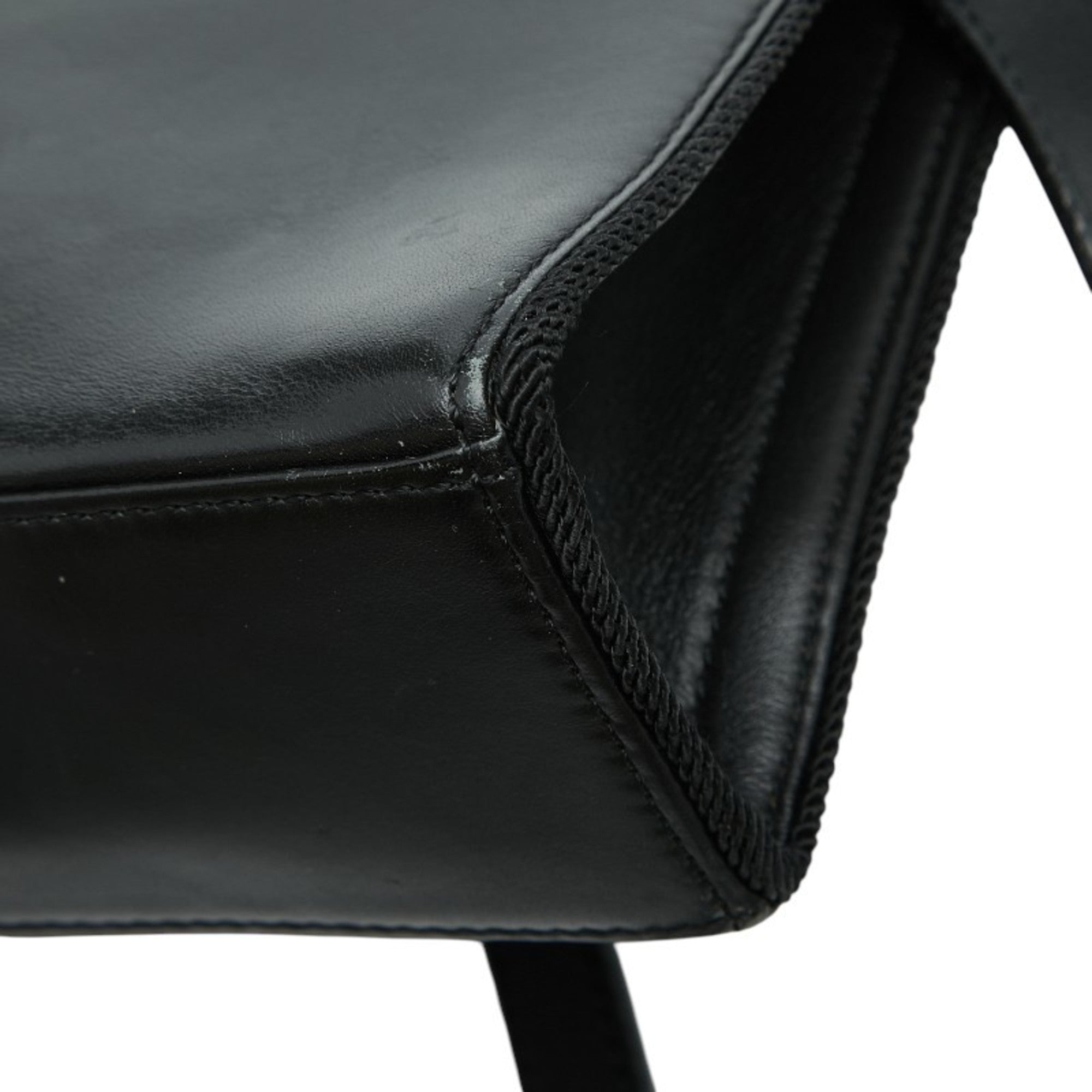 Christian Dior Black Leather Shoulder Bag (Pre-Owned)