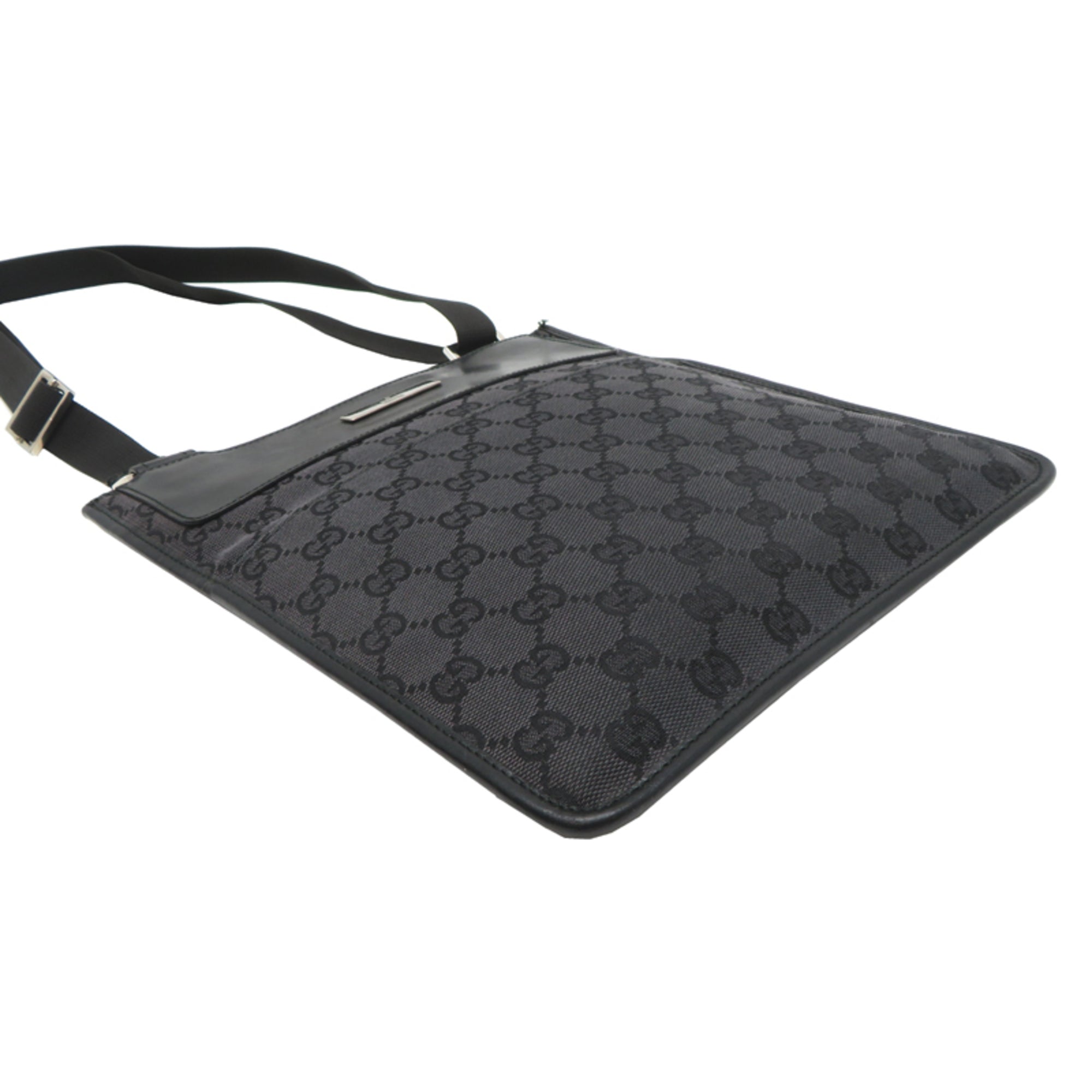 Gucci Black Gg Canvas Shoulder Bag (Pre-Owned)