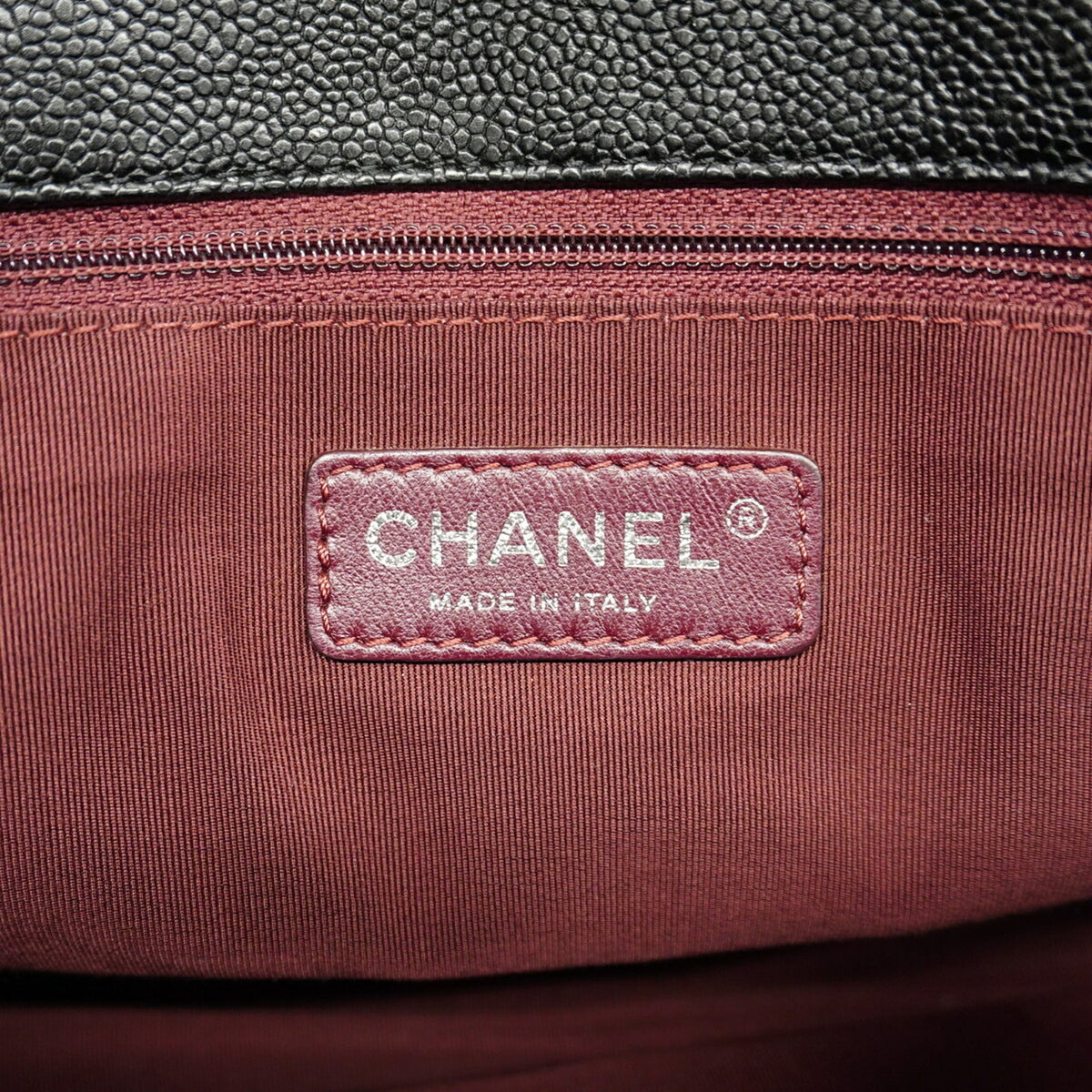 Chanel Black Grained Calfskin Shoulder Bag (Pre-Owned)