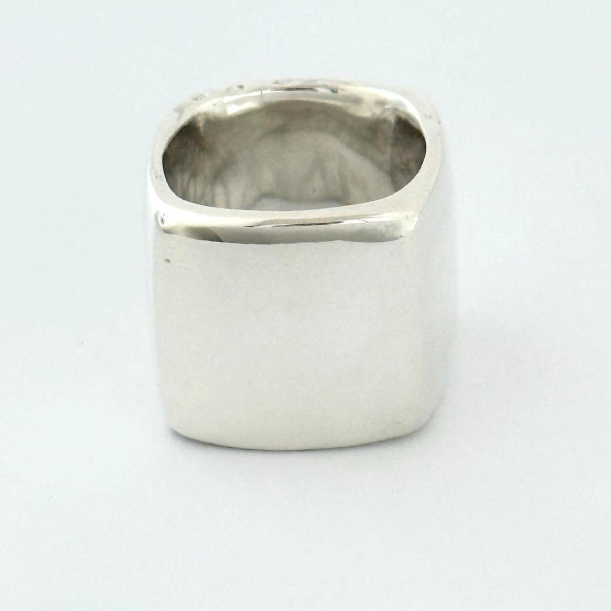 Chanel Silver 925 Band Ring (Pre-Owned)