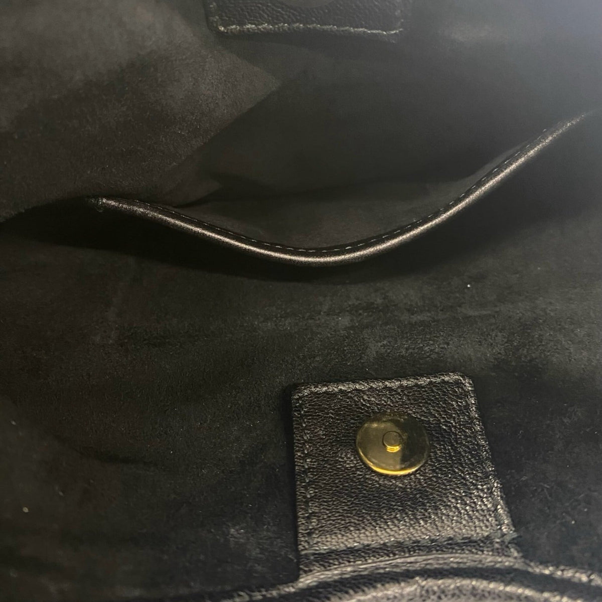 Yves Saint Laurent Black Leather Shoulder Bag (Pre-Owned)
