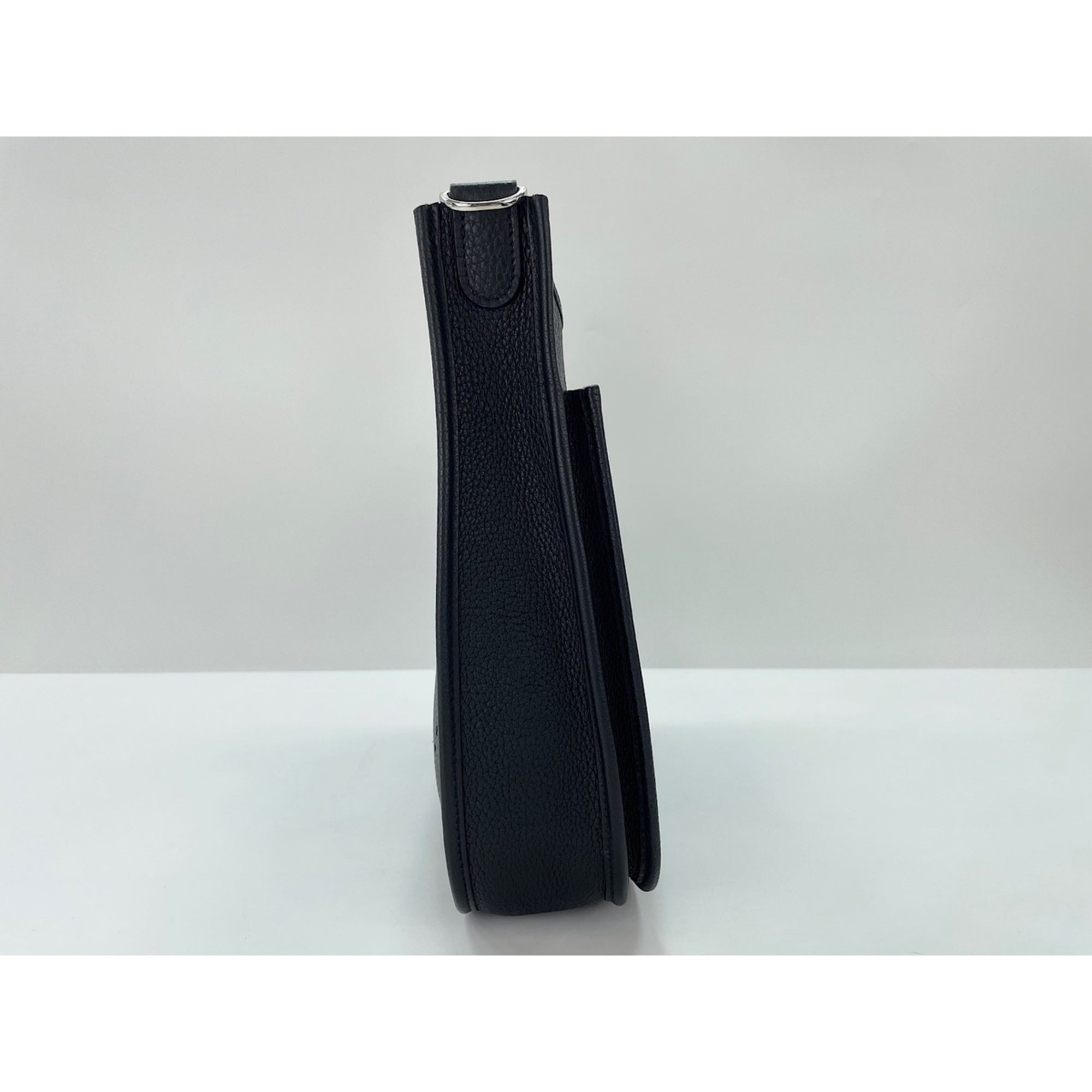 Hermes Black Shoulder Bag (Pre-Owned)