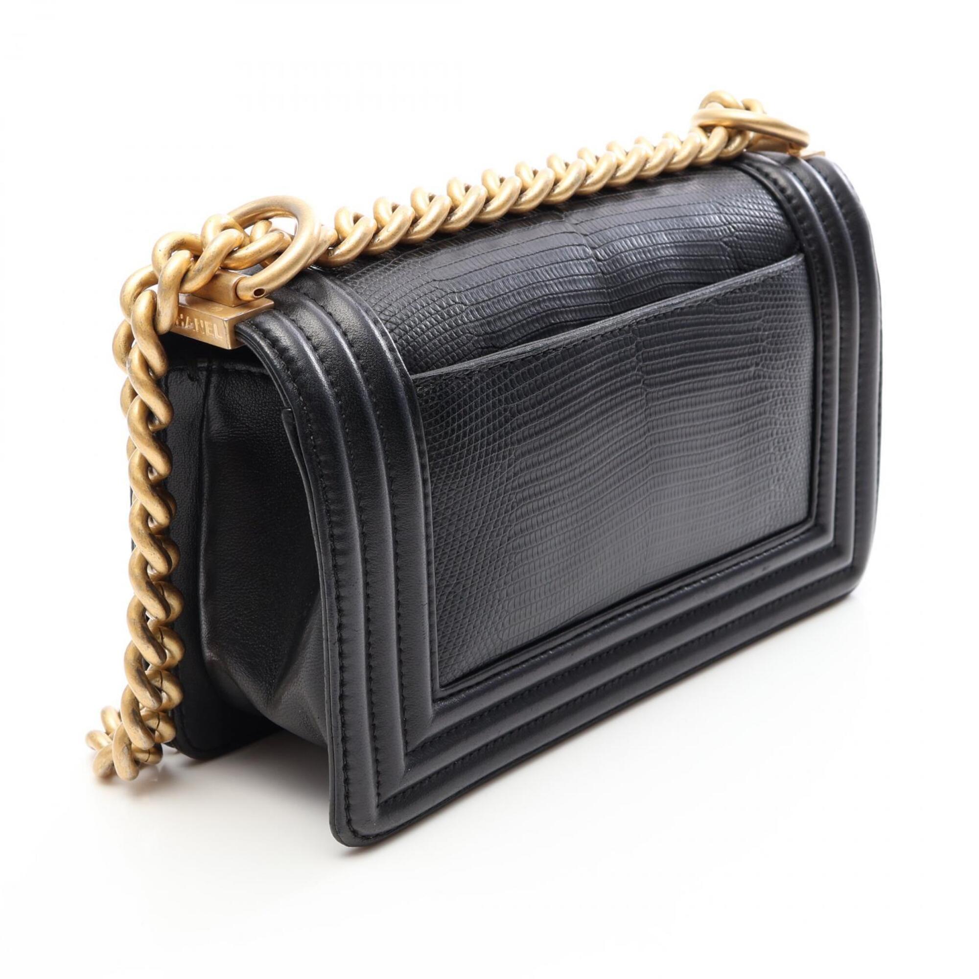 Chanel Black Leather Handbag Shoulder Bag (Pre-Owned)