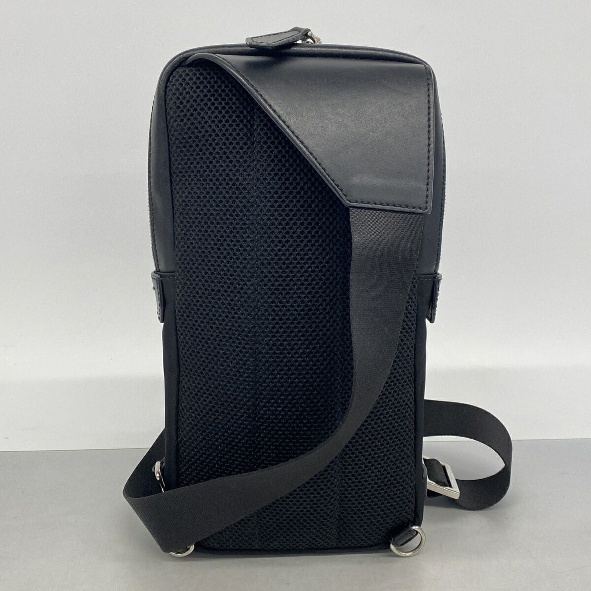 Fendi Black Nylon Leather Sling Bag (Pre-Owned)
