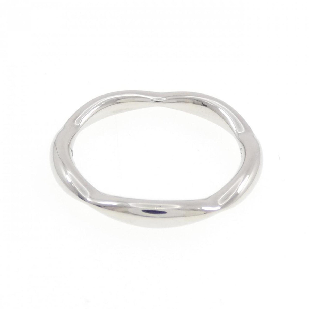 Chanel Platinum 950 Band Ring (Pre-Owned)