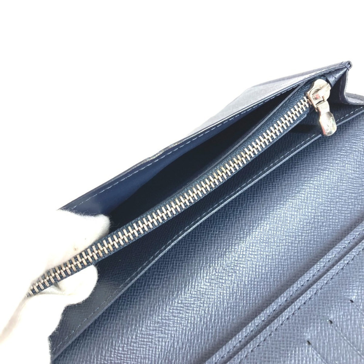 Louis Vuitton Blue Ocean Taiga Leather Leather Long Wallet (Bi-Fold) (Pre-Owned)
