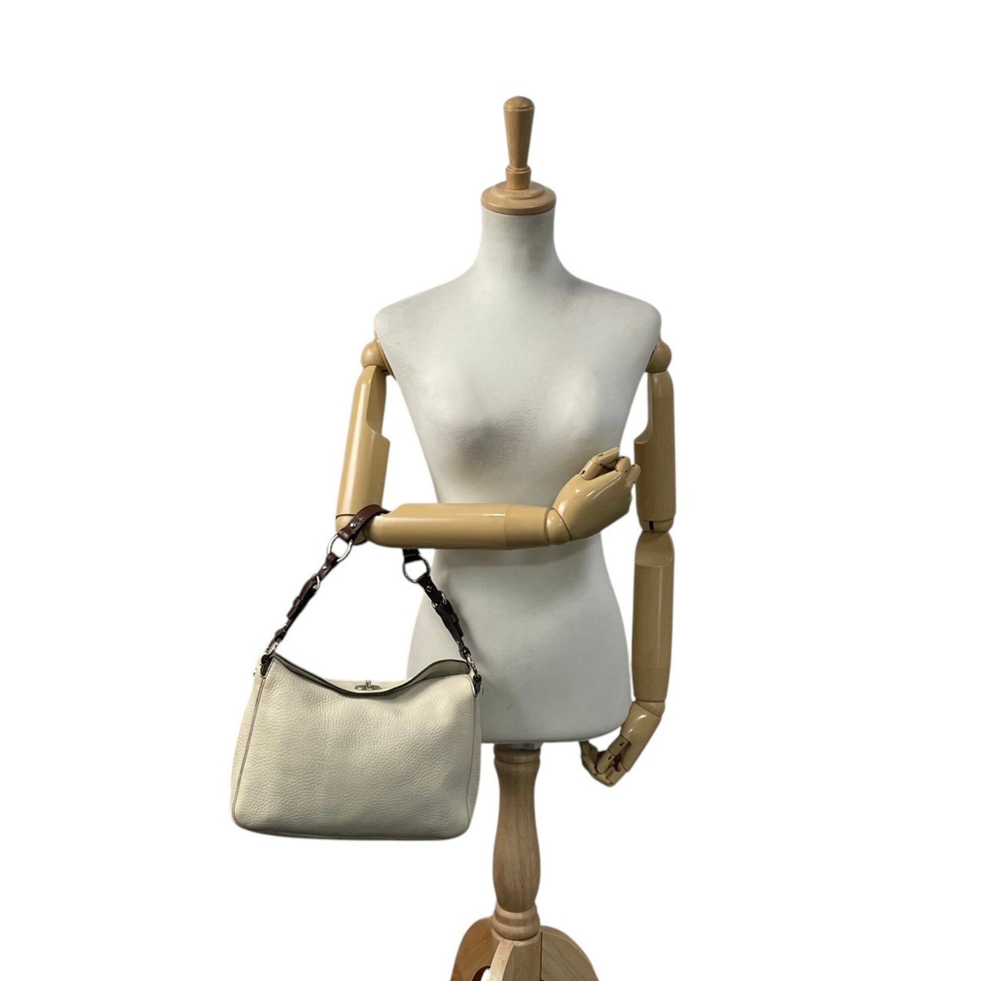 Coach Ivory Leather Handbag Shoulder Bag (Pre-Owned)