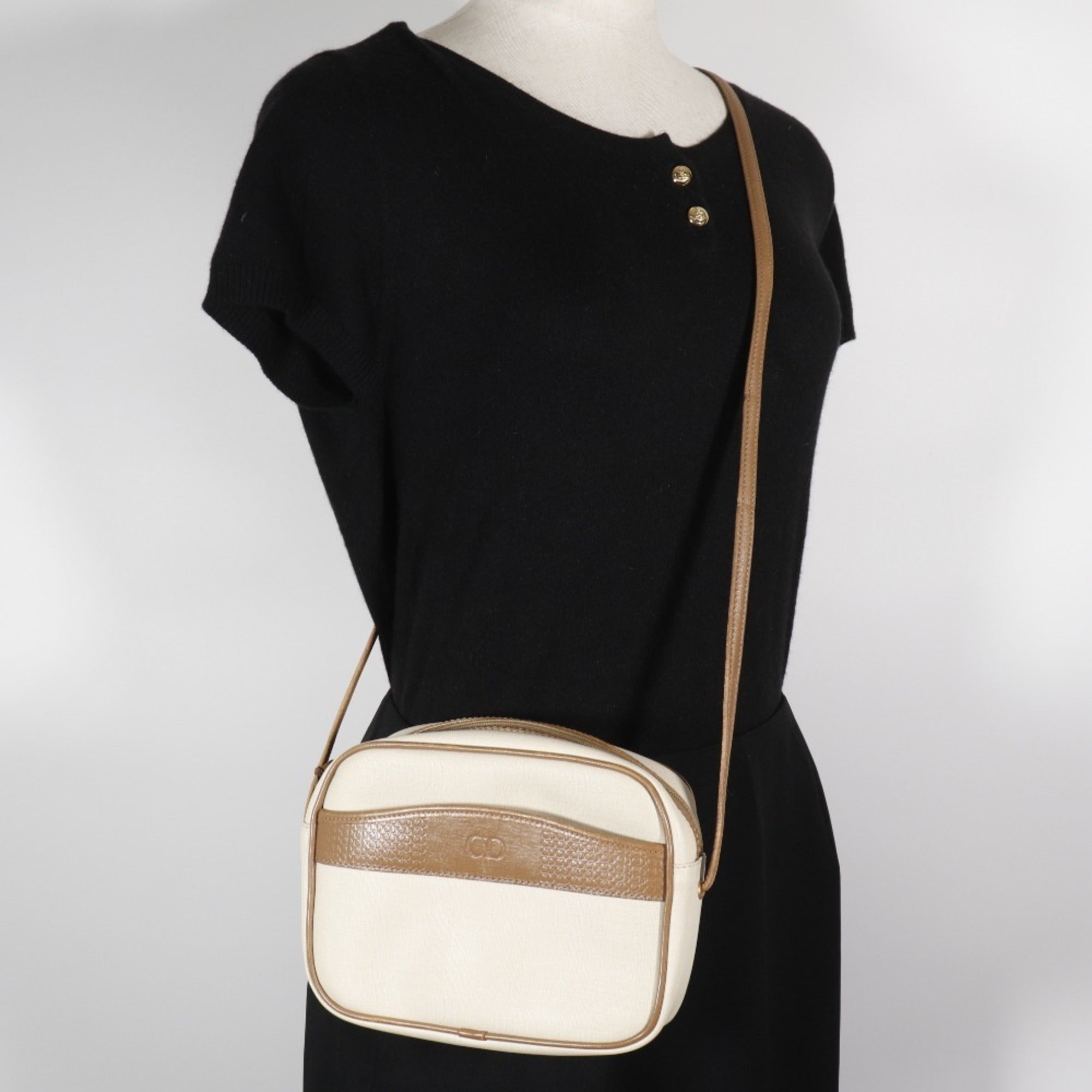 Christian Dior Beige Pvc Pochette Shoulder Bag (Pre-Owned)