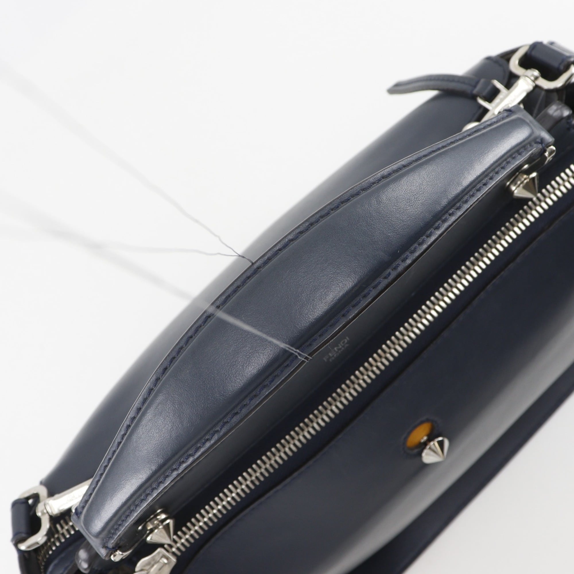 Fendi Navy Leather Handbag (Pre-Owned)